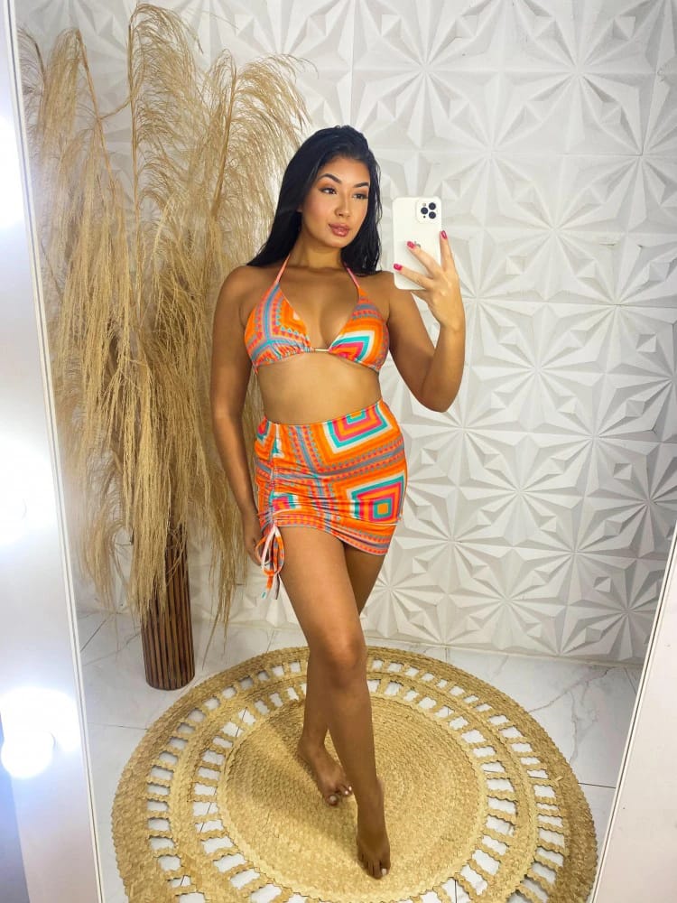 Conjunto Cropped e Saia Geométrico