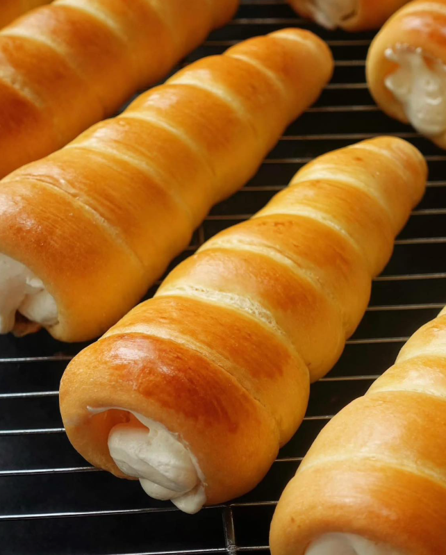 Bánh ốc cuộn bơ