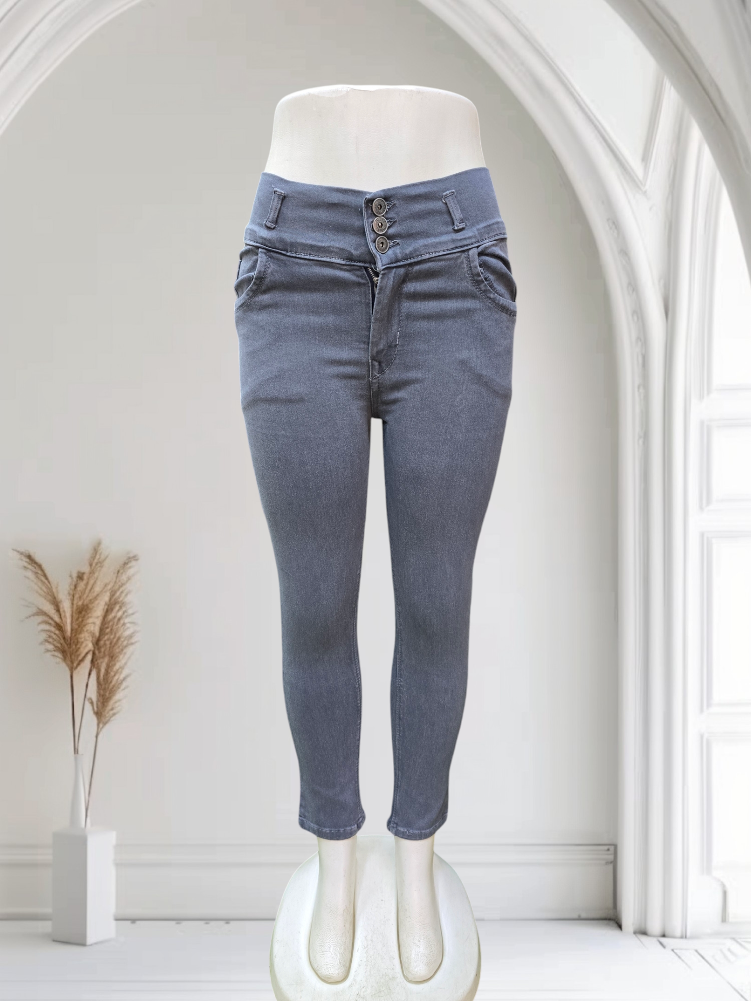 Women’s 3-Button High-Waist Slim | 28-30-32 Combo | Rs 1200 (Per Pcs 400 (pack of 3)) |