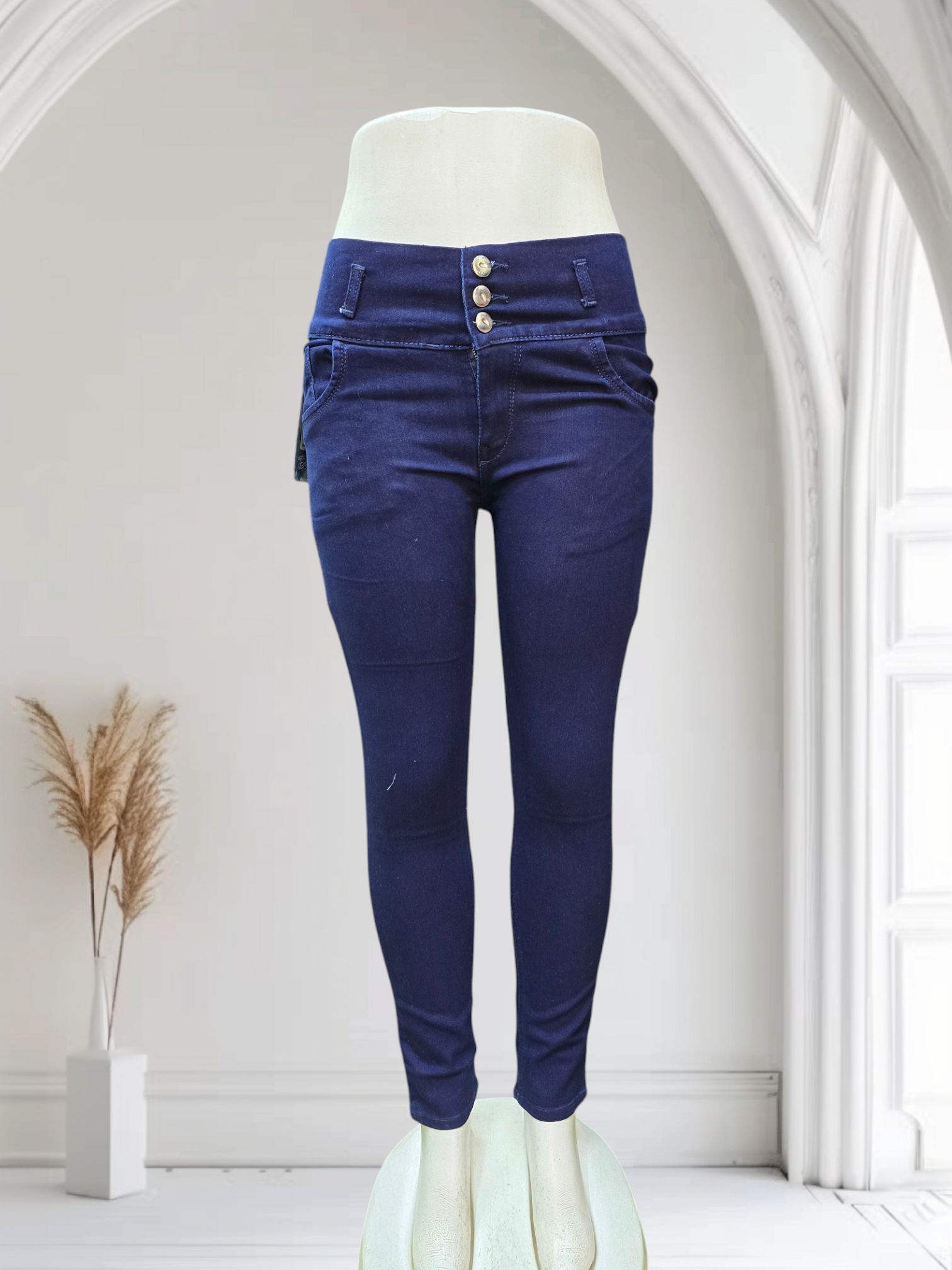 Women’s 3-Button High-Waist Slim | 28-30-32 Combo | Rs 1200 (Per Pcs 400 (pack of 3)) |