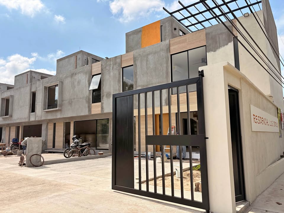 RESIDENCIAL LOS CEDROS - EL CEDRO