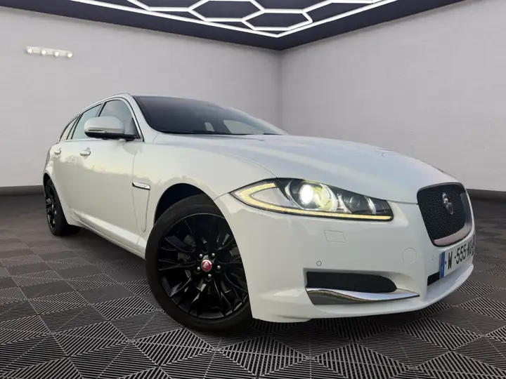 Jaguar XF Luxury
