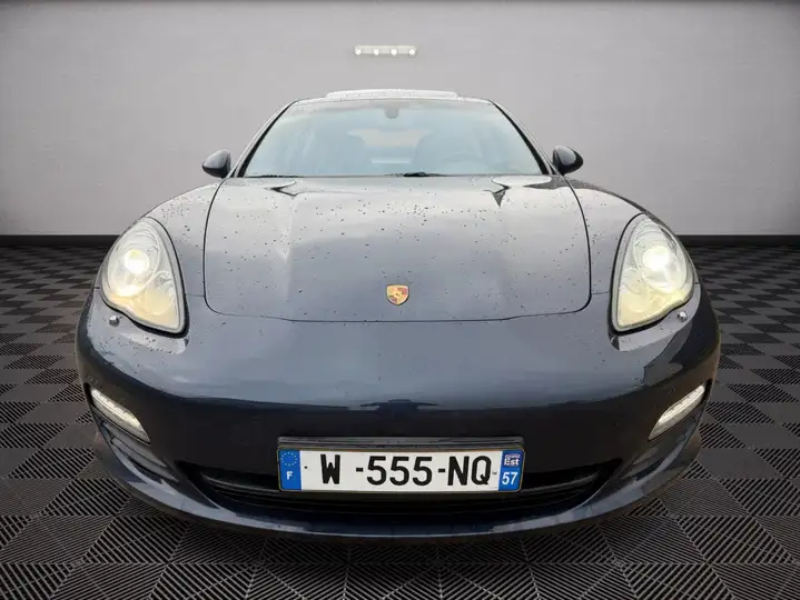 Porsche Panamera PLATINUM EDITION