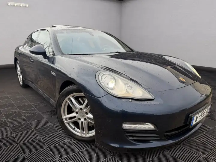 Porsche Panamera PLATINUM EDITION