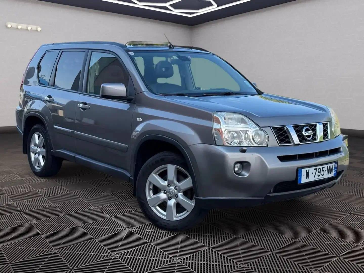 Nissan X-Trail LE