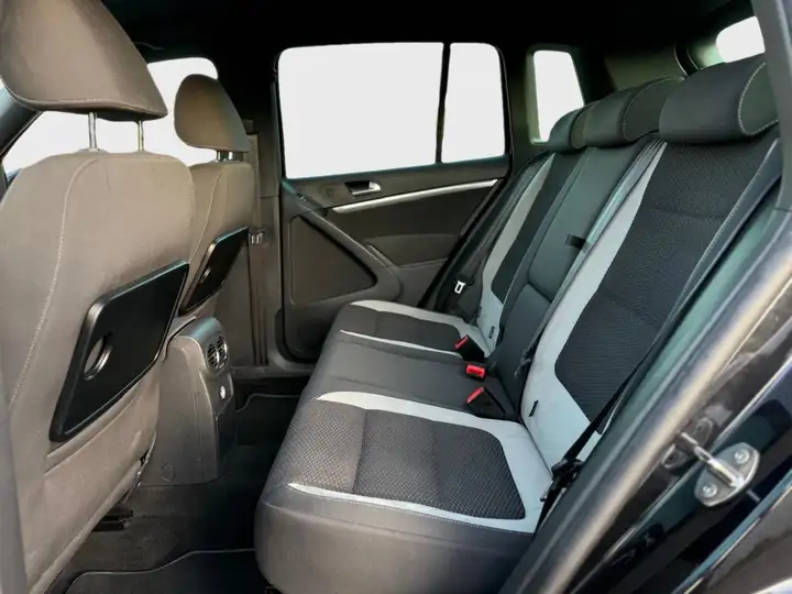 Volkswagen Tiguan R-Line BMT