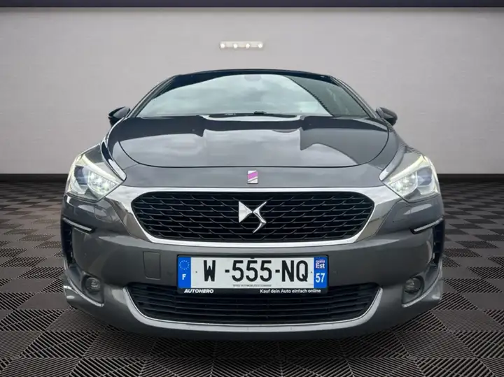 DS Automobiles DS 5 PERFORMANCE LINE