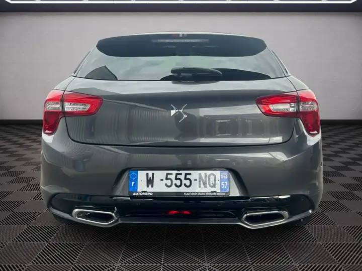 DS Automobiles DS 5 PERFORMANCE LINE