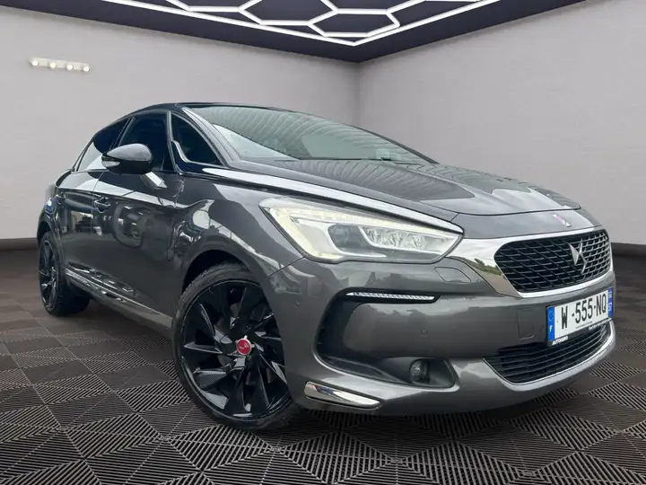 DS Automobiles DS 5 PERFORMANCE LINE