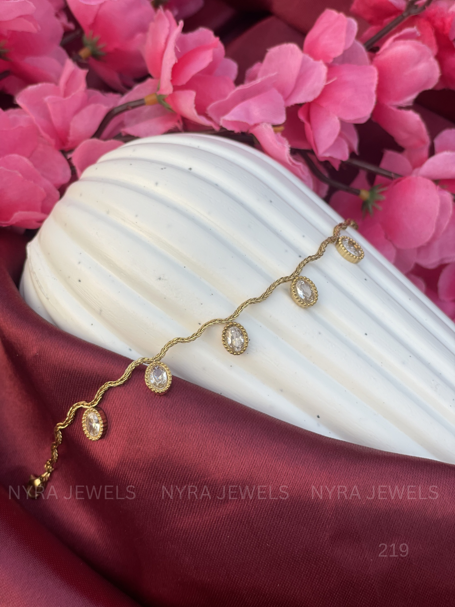 Gold Plated Oval Charm Bracelet