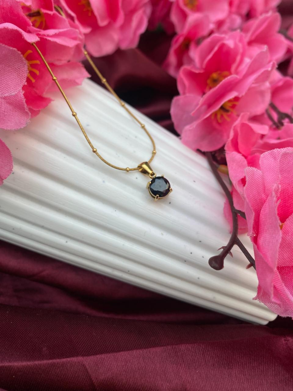 Elegant Black Stone Pendant