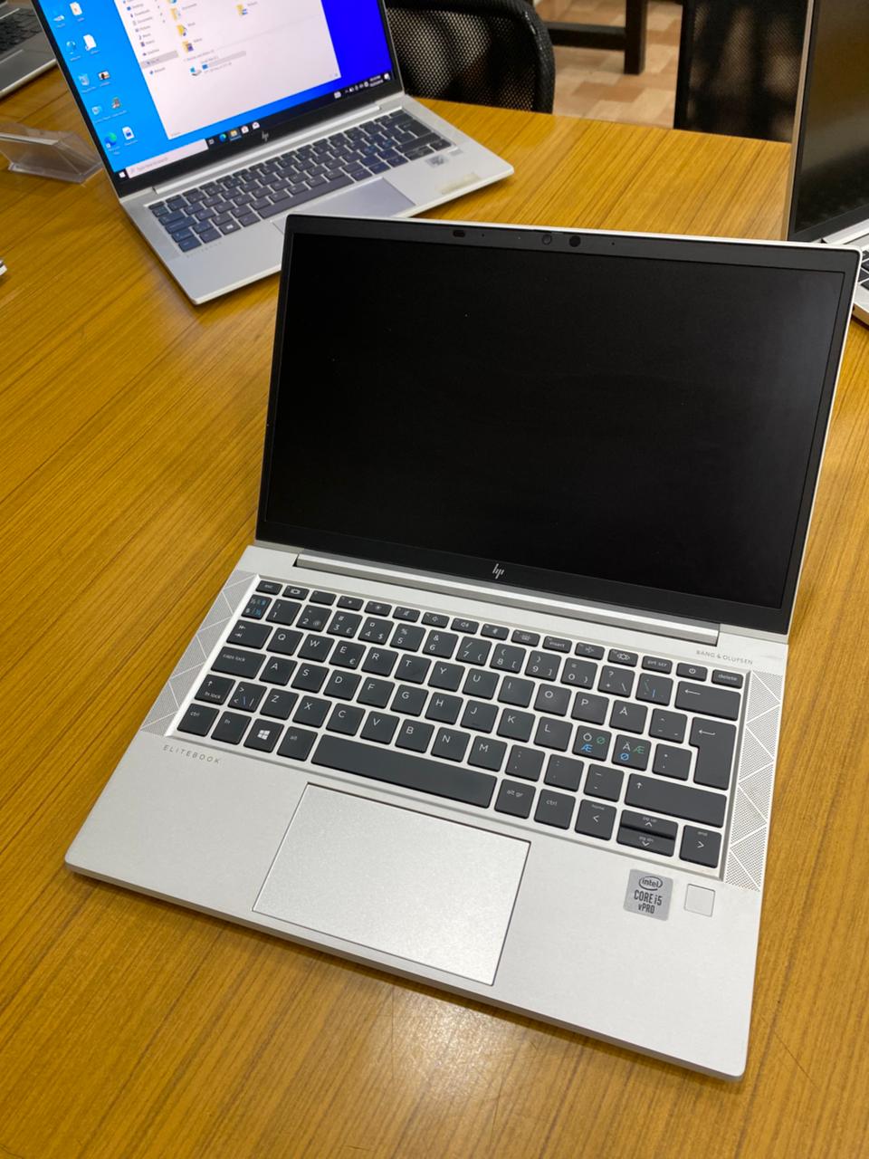 Hp slim metal body i5 Laptop with 8GB RAM and 256GB SSD win 11 original OS