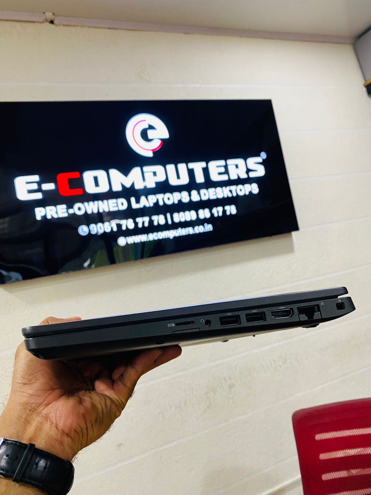 Dell i7 laptop with 8GB RAM & 255GB SSD Windows 11pro Original OS