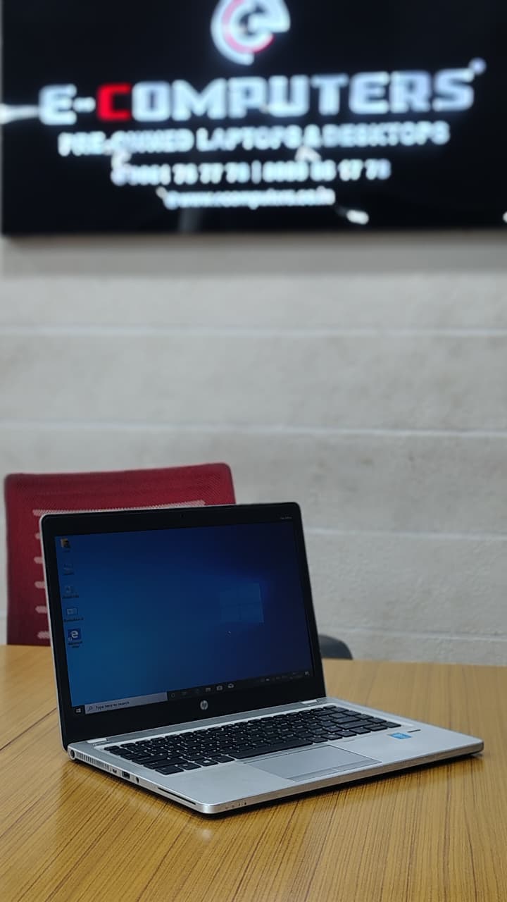 HP  14”  INTEL i7-4600U  laptop with 8GB RAM & 256 GB SSD  Windows10 PRO  Original OS