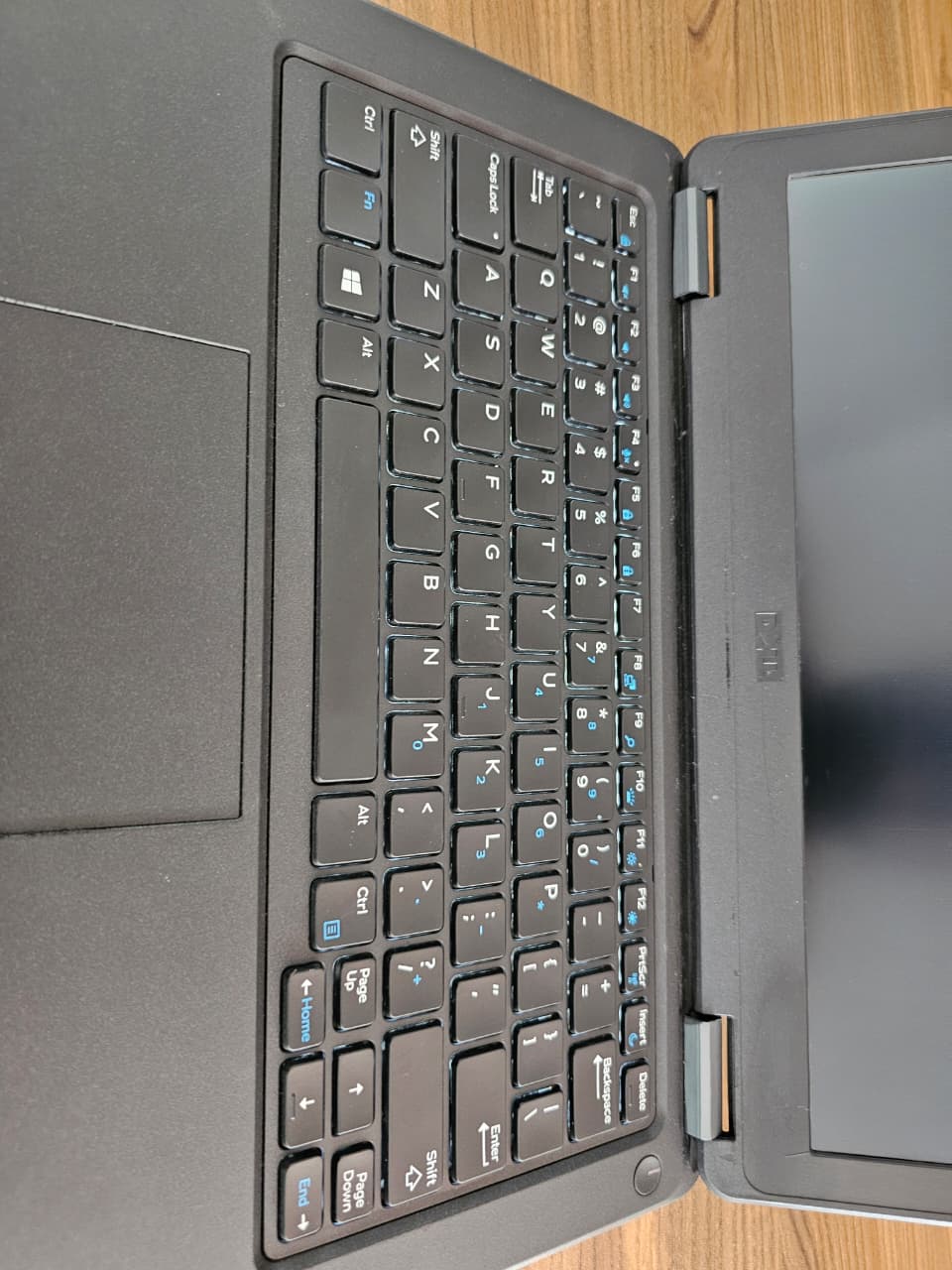 Dell slim and lightweight i7 laptop with 8GB RAM & 128GB SSD Windows 11 pro Original OS