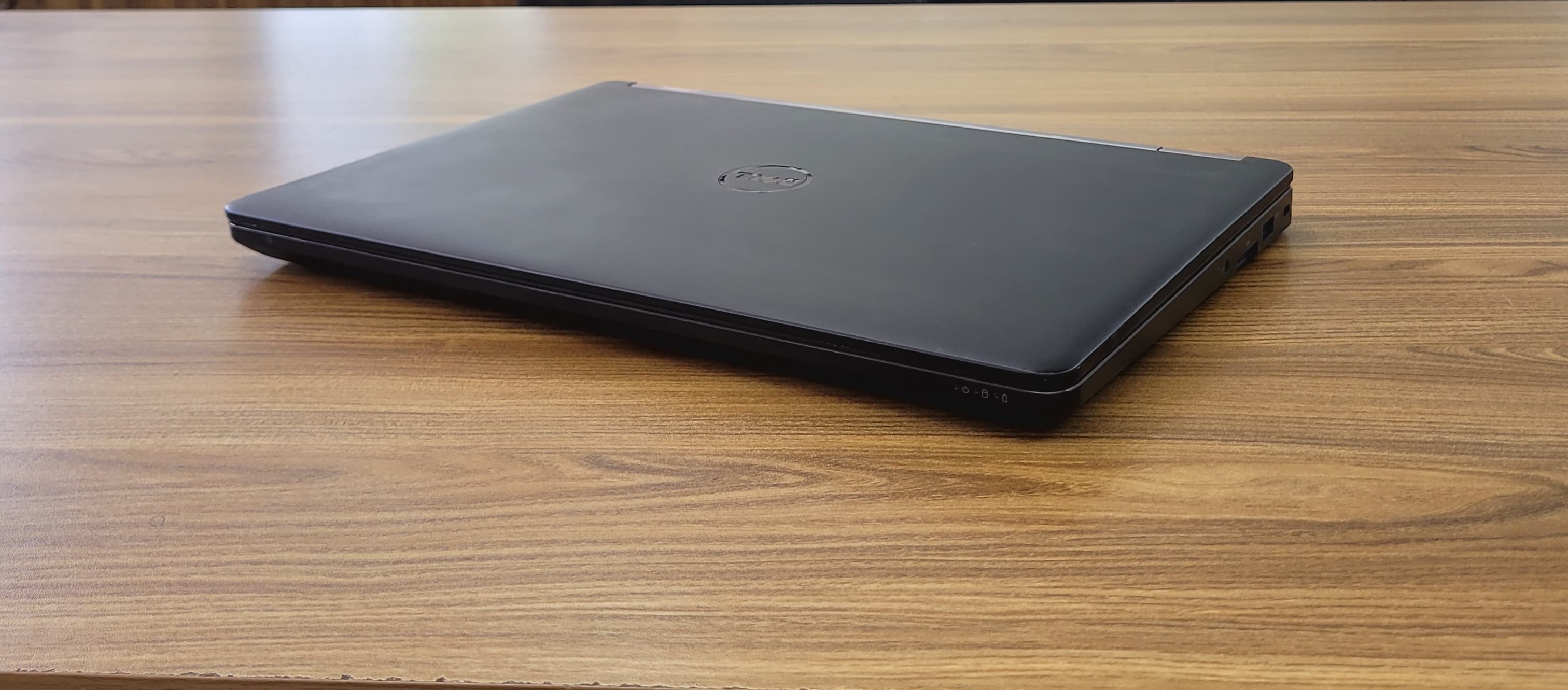  Dell latitude i5 laptop and 8GB RAM and 256GB SSD,Windows 11pro OS