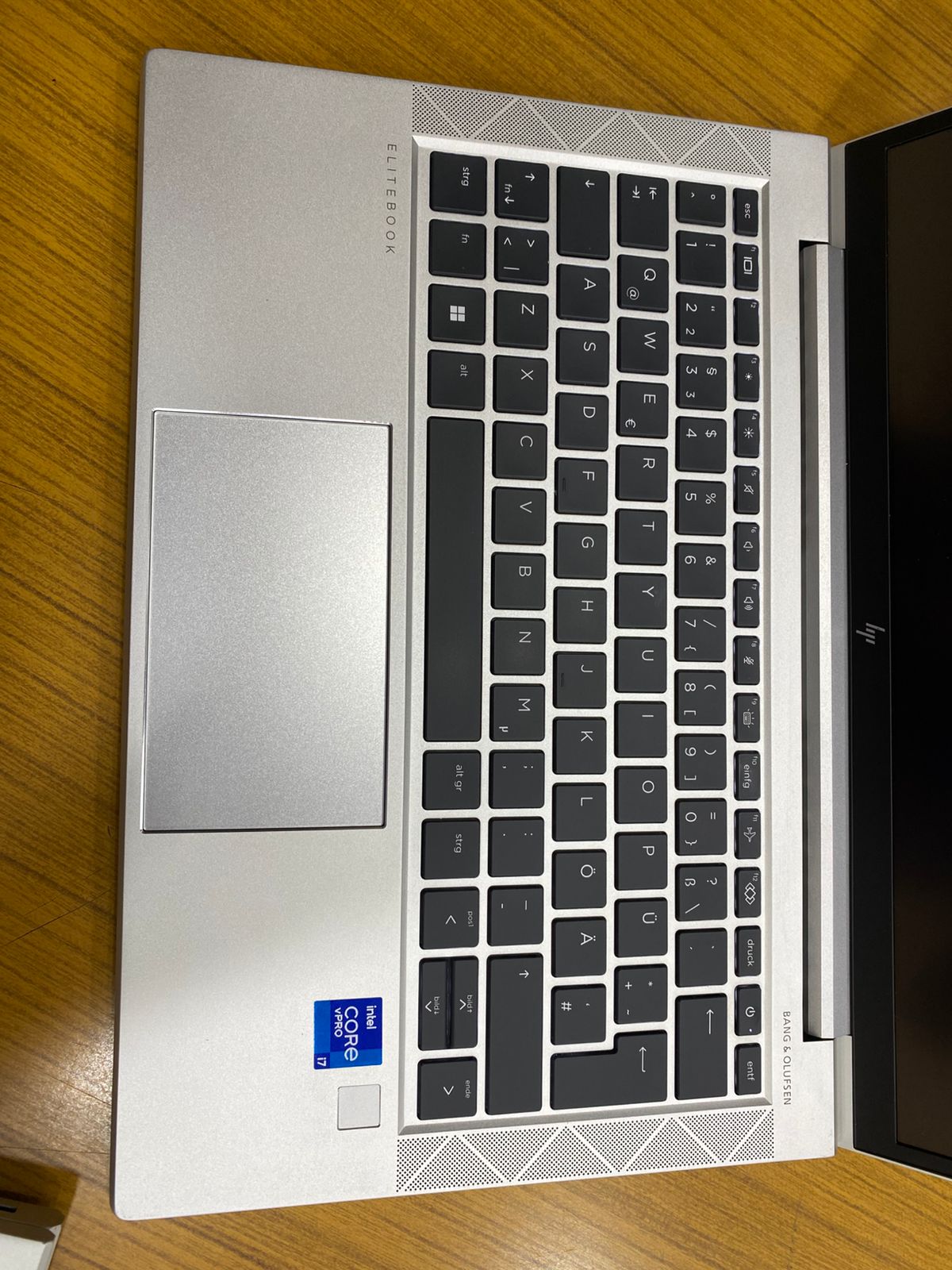 Hp slim metal body i7-11th Gen Laptop with 16GB RAM and 512GB SSD win 11 original OS