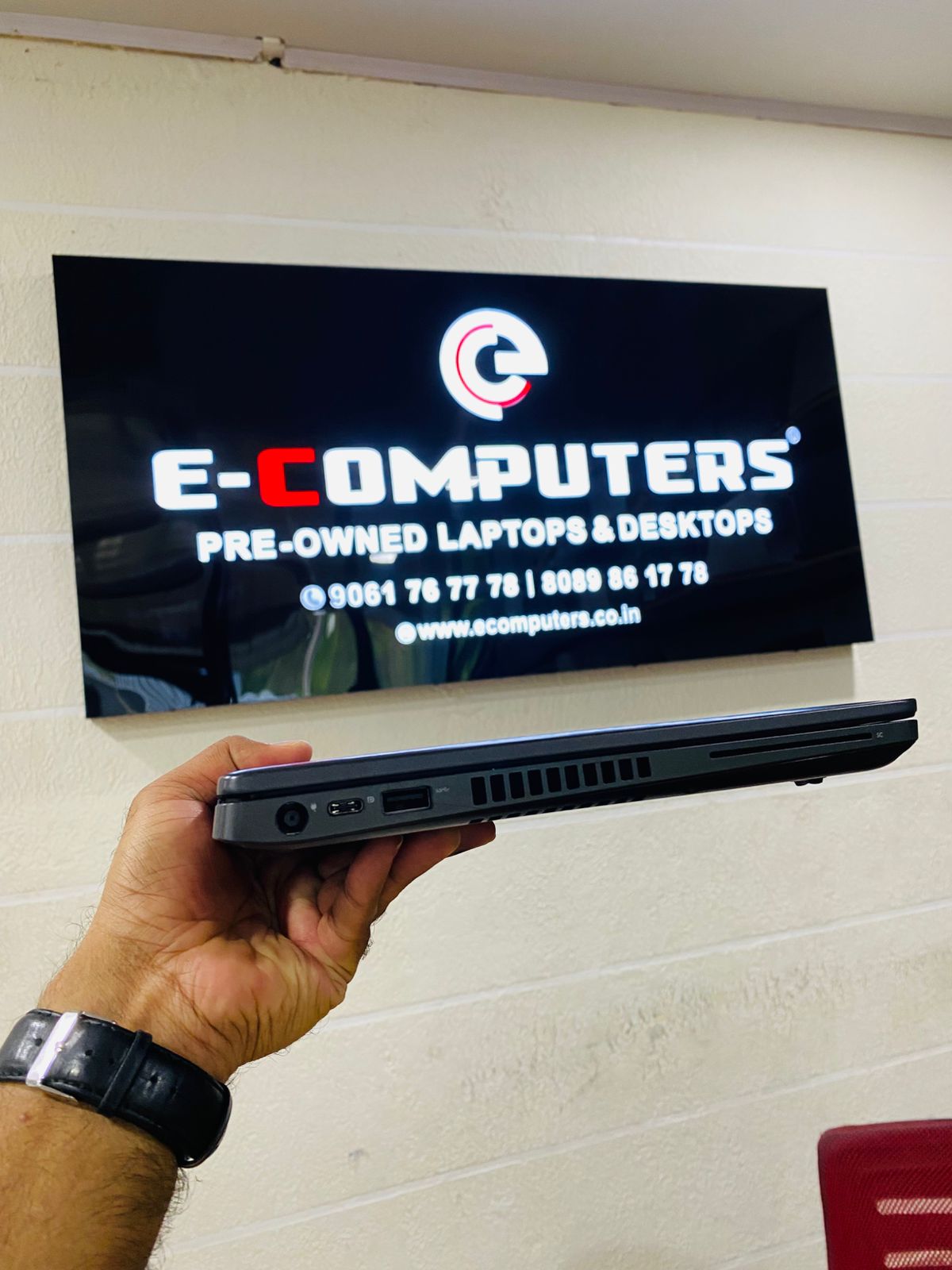 Dell i7 laptop with 8GB RAM & 255GB SSD Windows 11pro Original OS