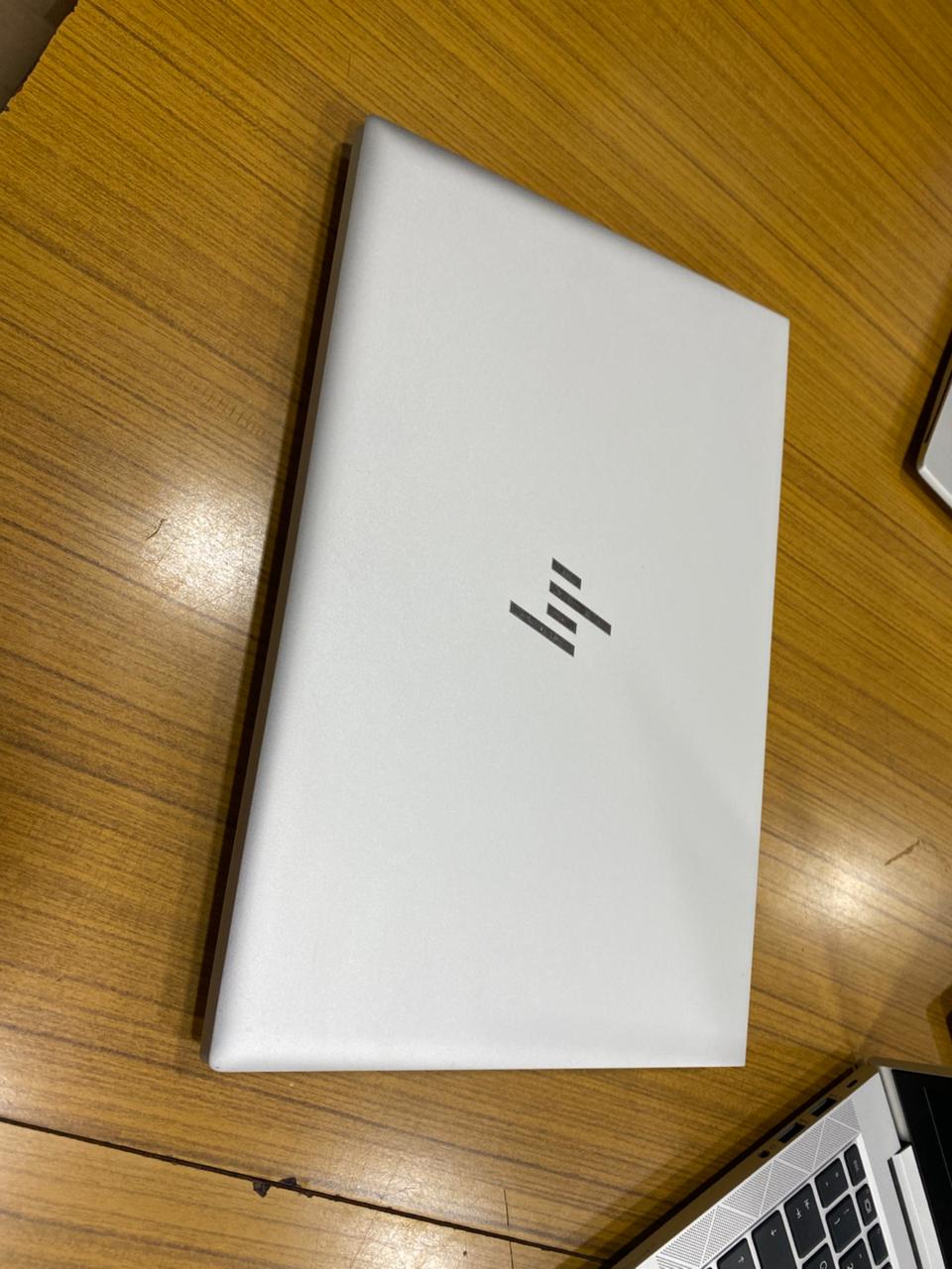 Hp slim metal body i5 Laptop with 8GB RAM and 256GB SSD win 11 original OS