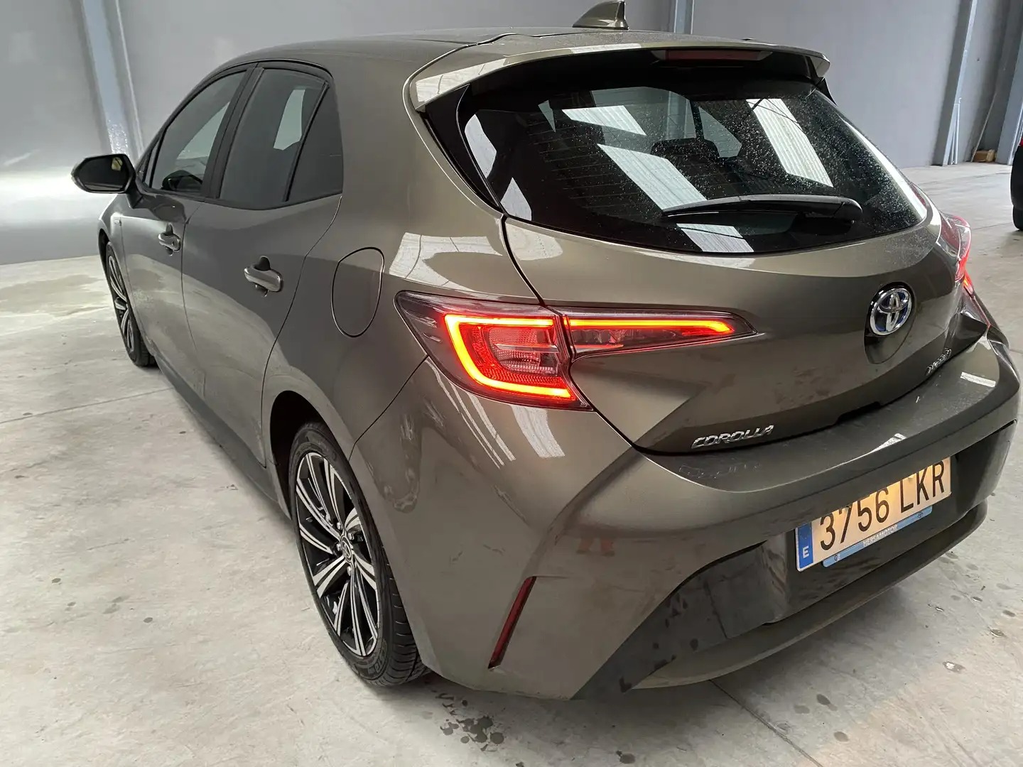 Toyota Corolla 180H Active Tech