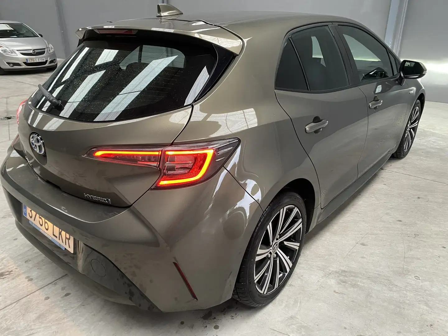 Toyota Corolla 180H Active Tech