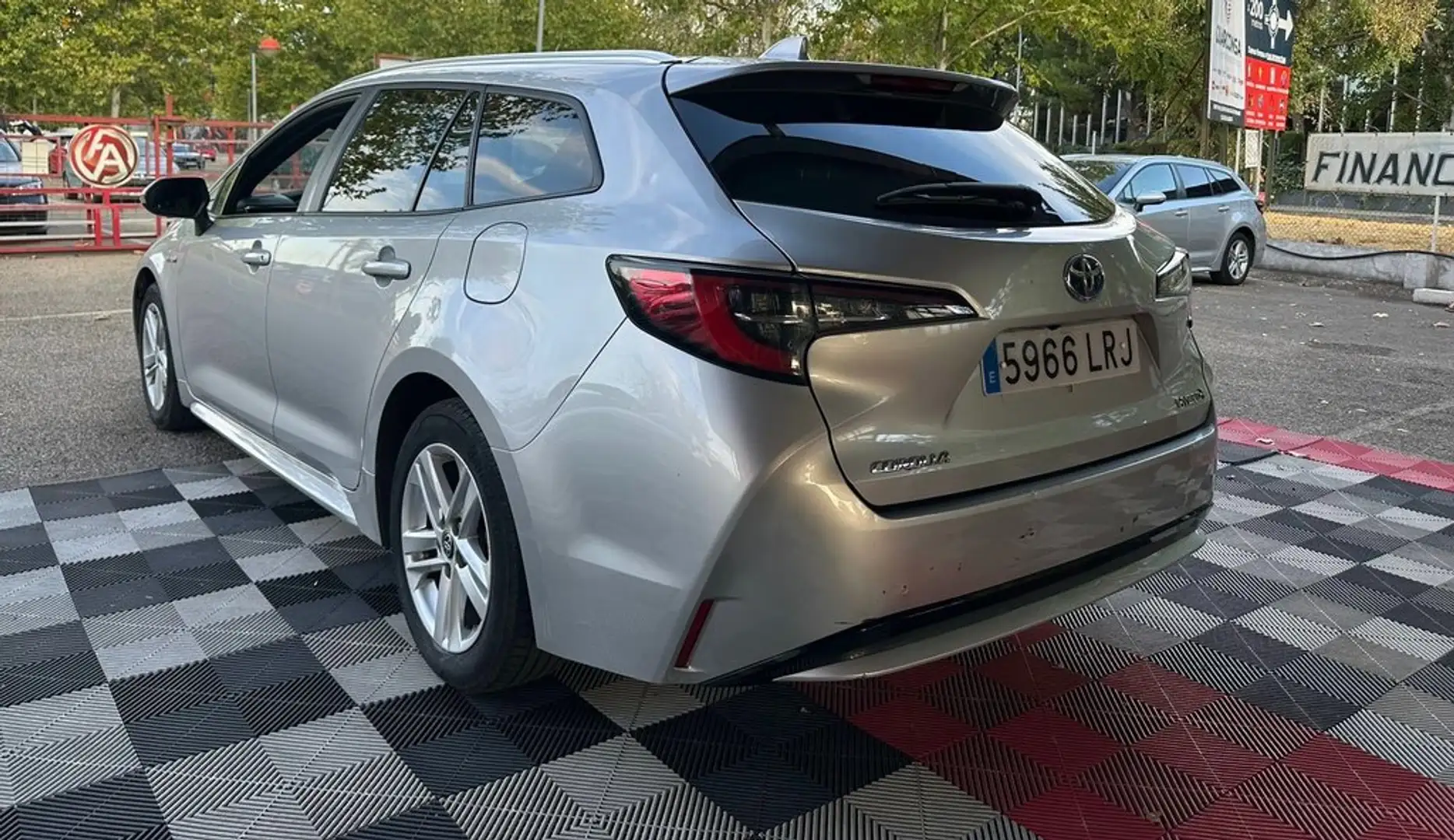 Toyota Corolla 1.8 125H ACTIVE TECH E-CVT TOU SPORT