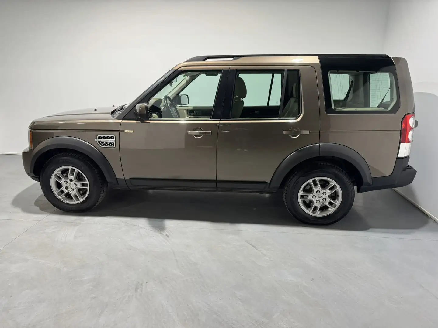 Land Rover Discovery 2.7 TDV6 S CommandShift