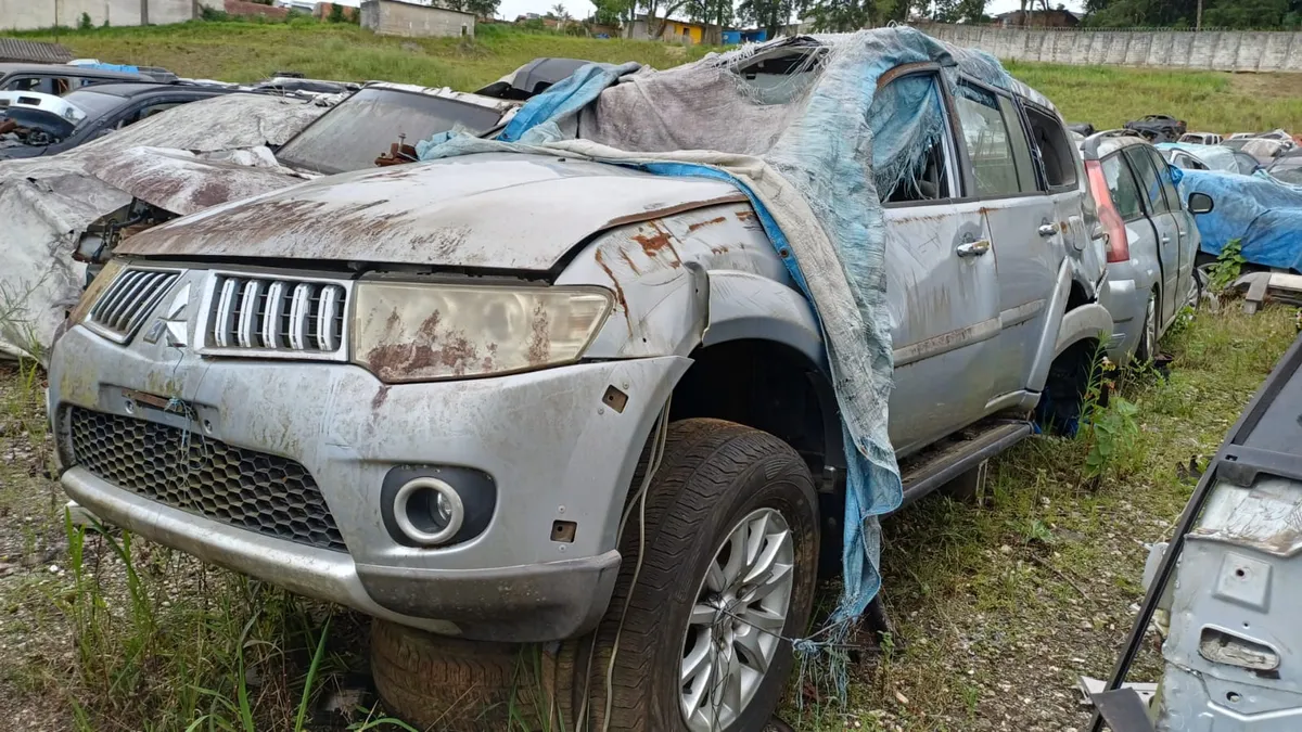 Mitsubishi Pajero Dakar 2010