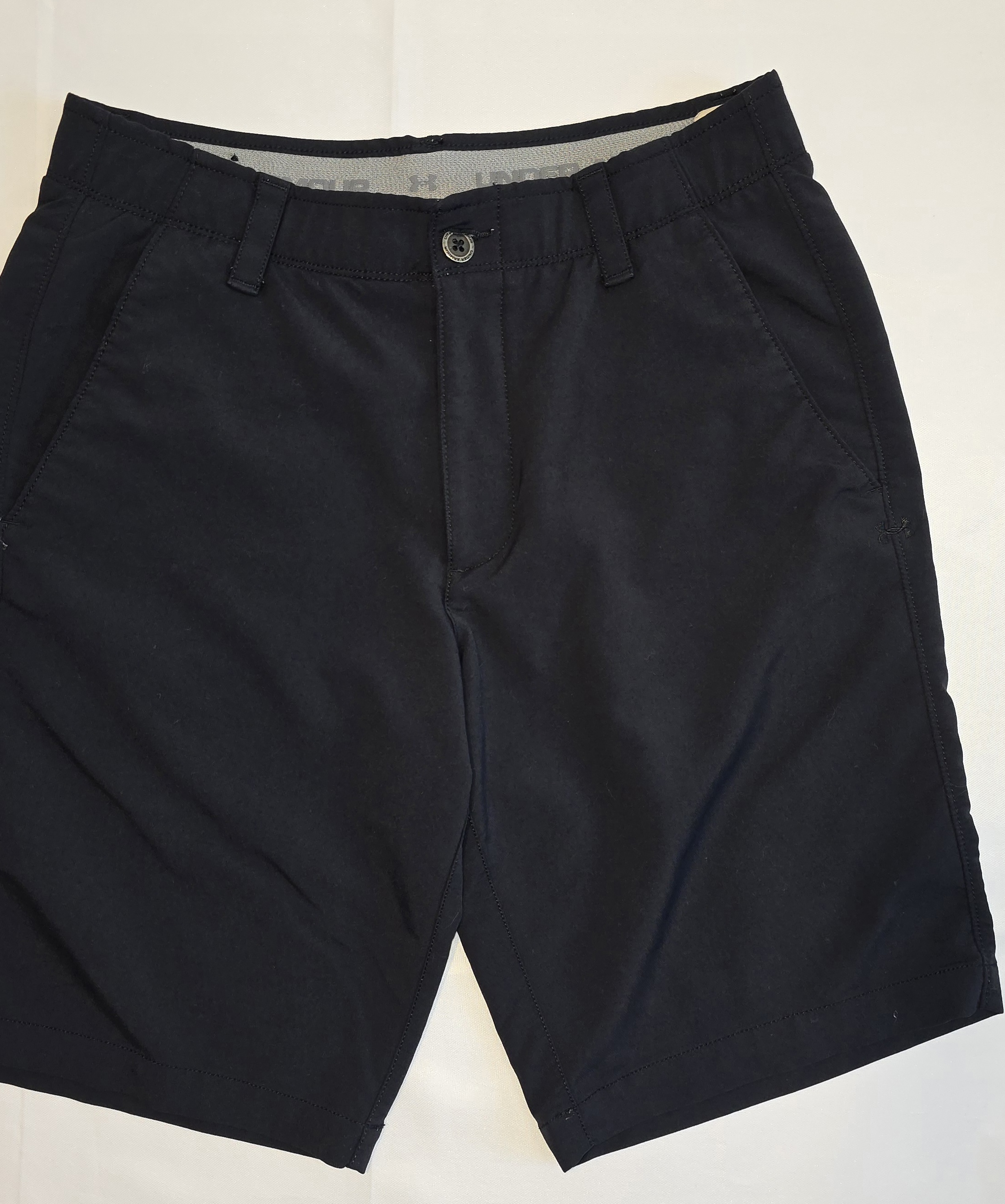 Men's Black Heat Gear Under Armour -size 32