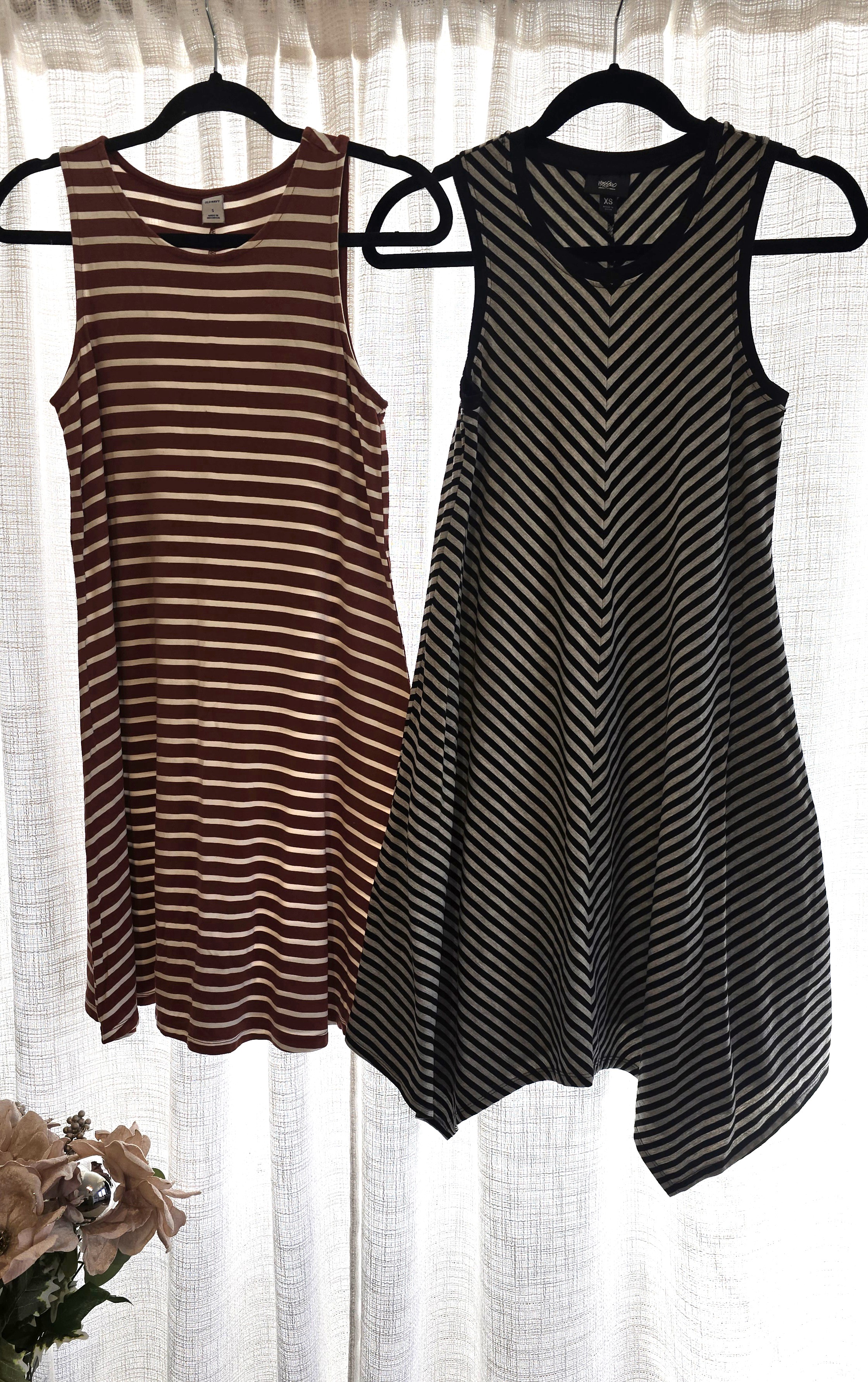 Striped Sleeveless Dresses- Set