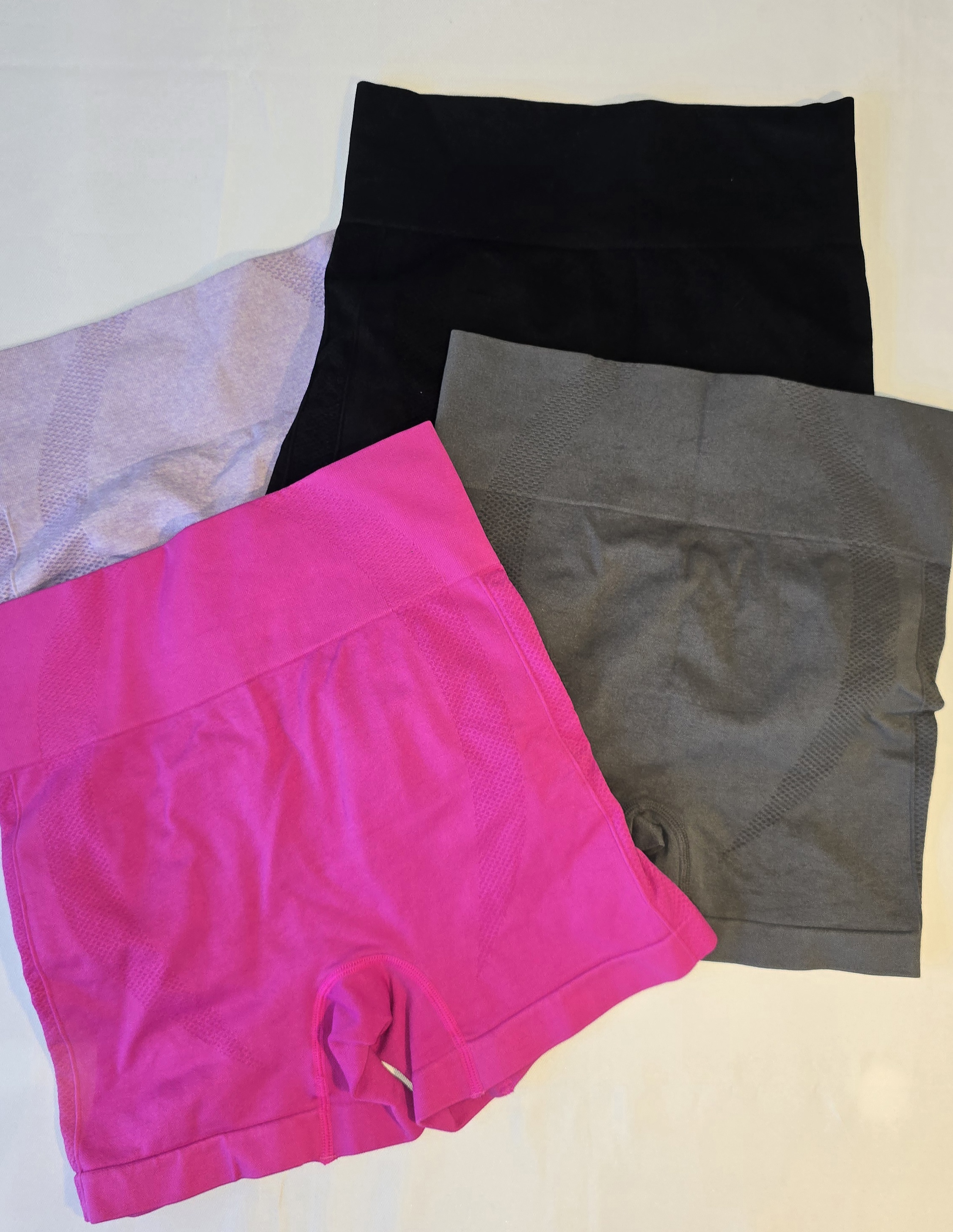 Seamless High-Waist Athletic Shorts 