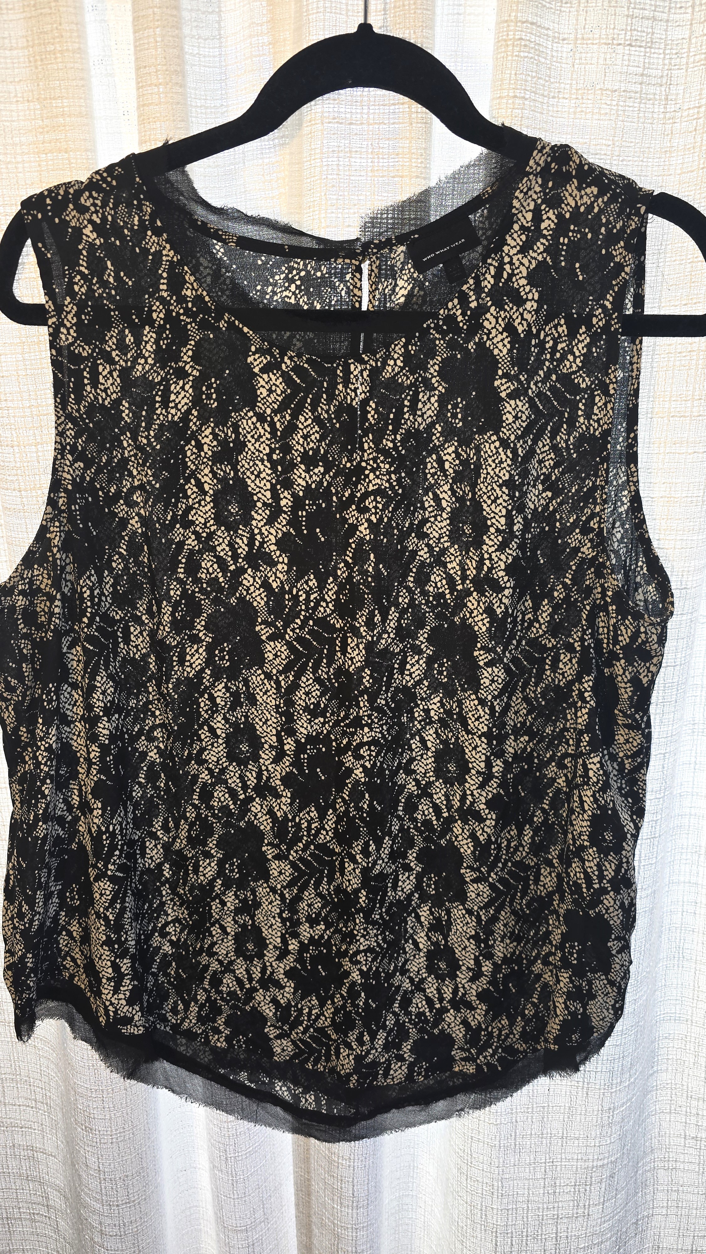 Sleeveless Lace Blouse- who what wear