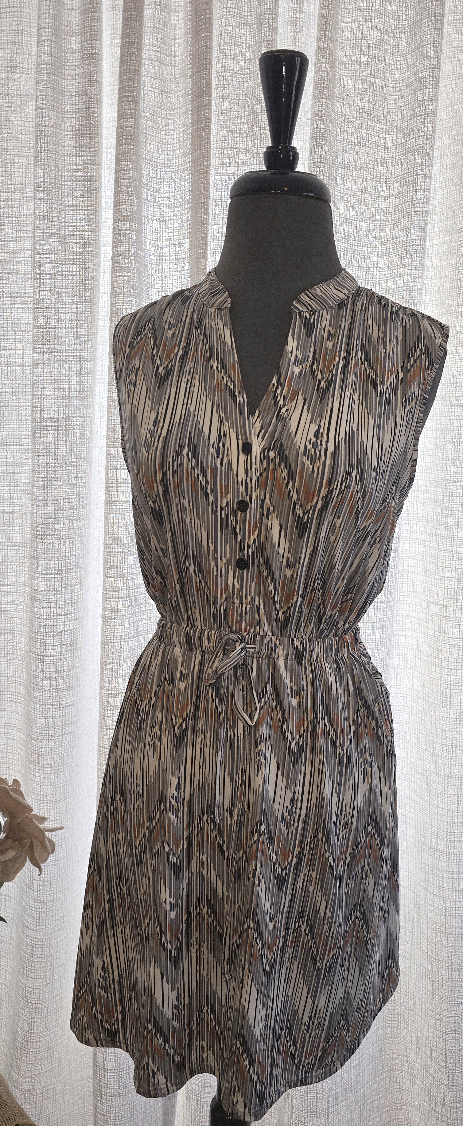 Sleeveless Chevron Dress- Robert Louis