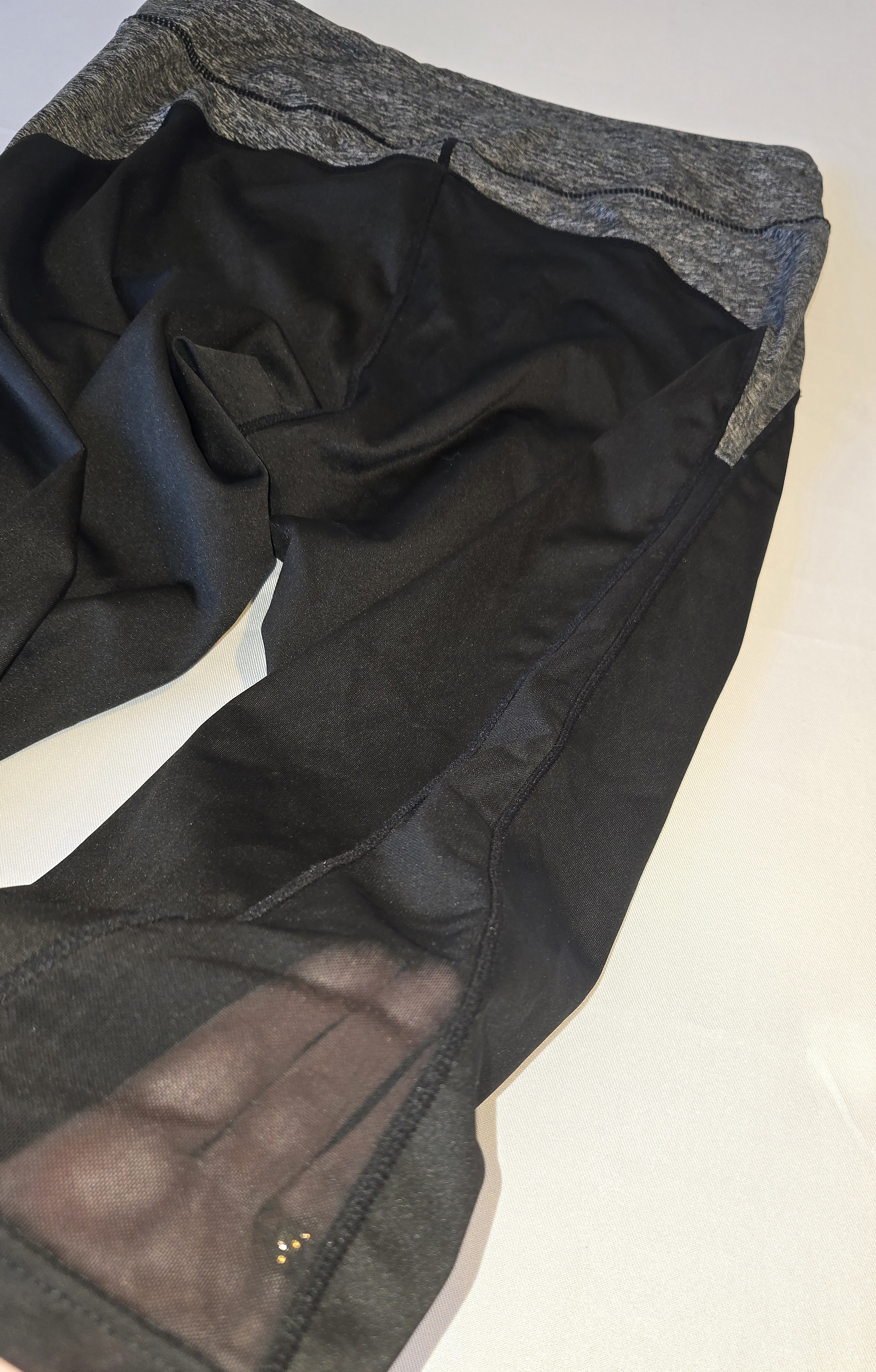 Women's Black Athletic Capri Pants- SHEIN