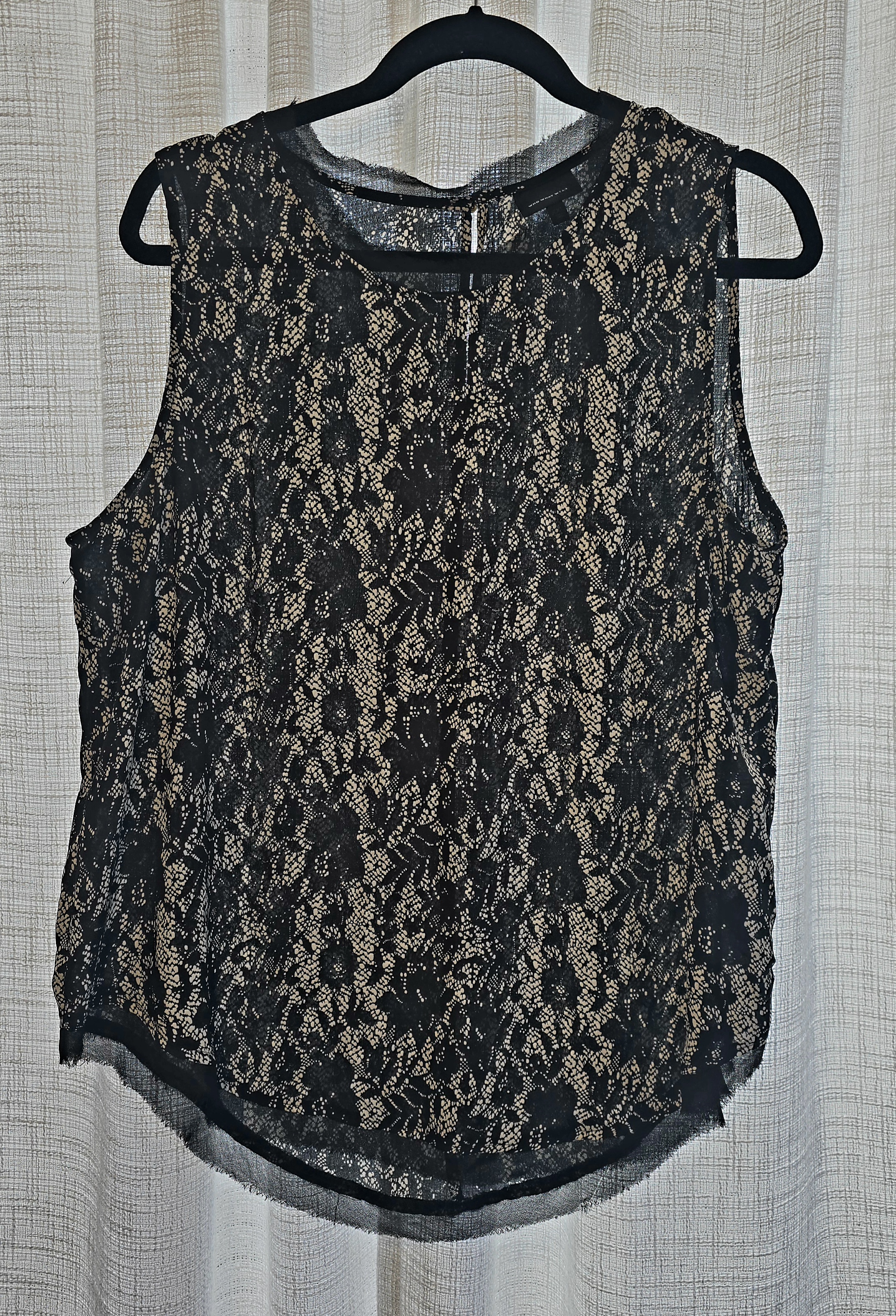 Sleeveless Lace Blouse- who what wear