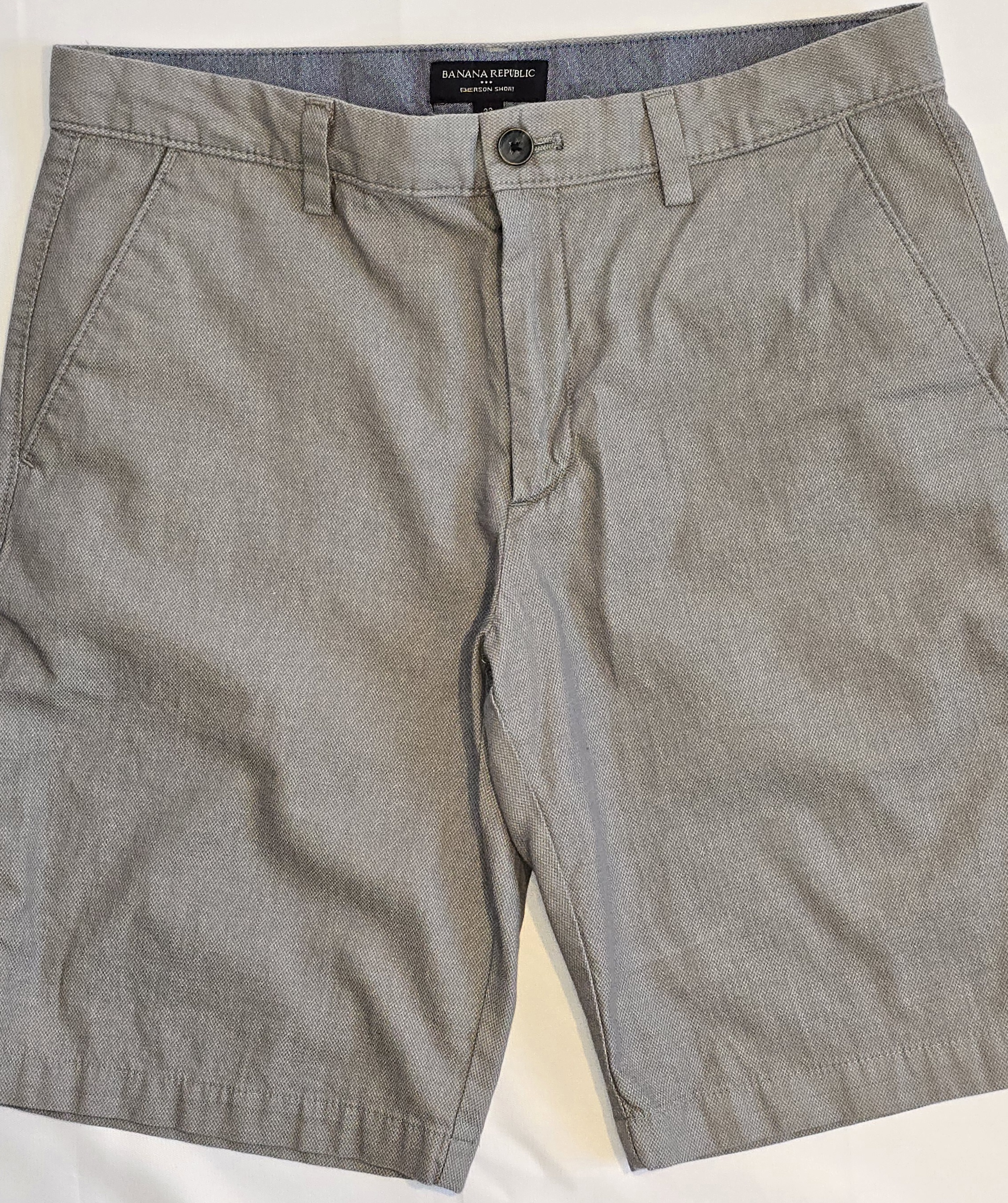 Men's Gray Banana Republic Shorts- size 33