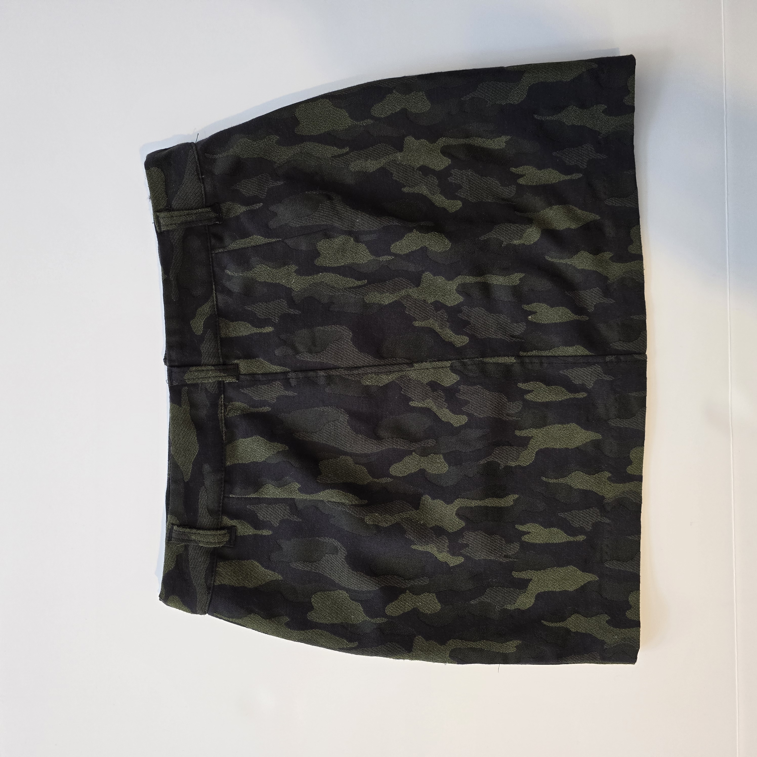 Camo Zip Front Mini Skirt- Forever21