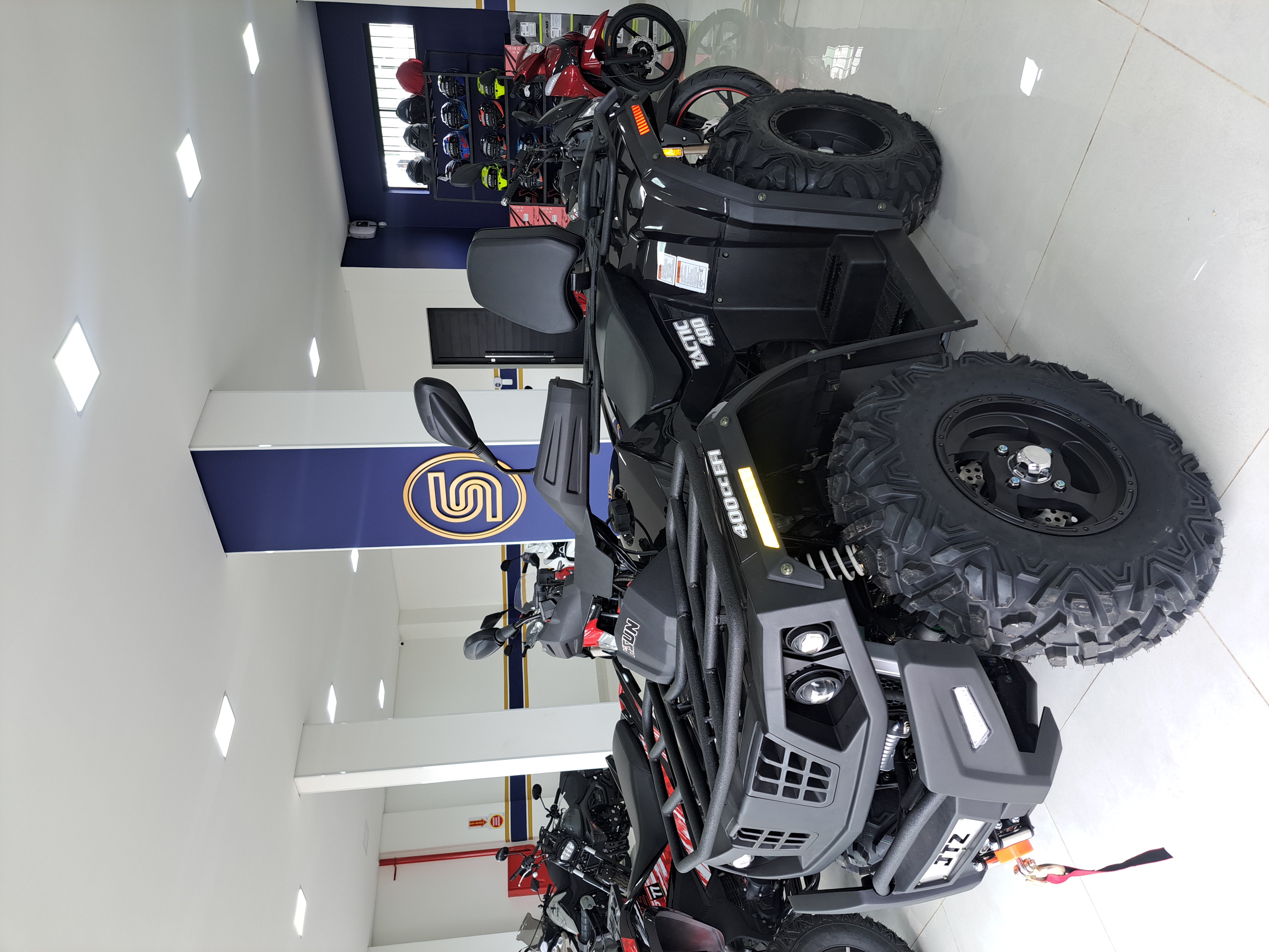 Quadriciclo HISUN  400 4x4