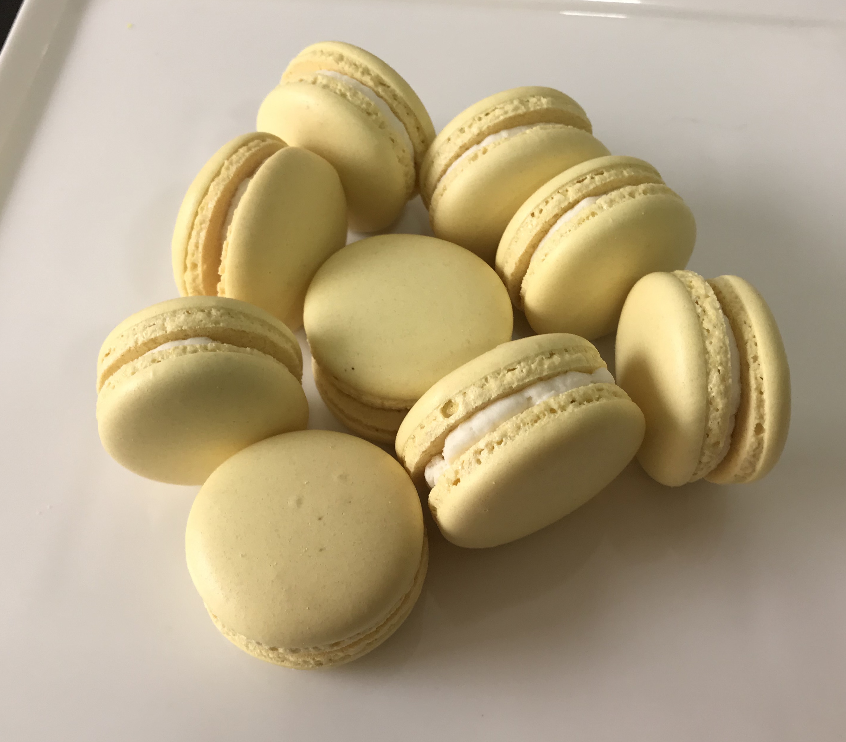 Pina Colada Macarons