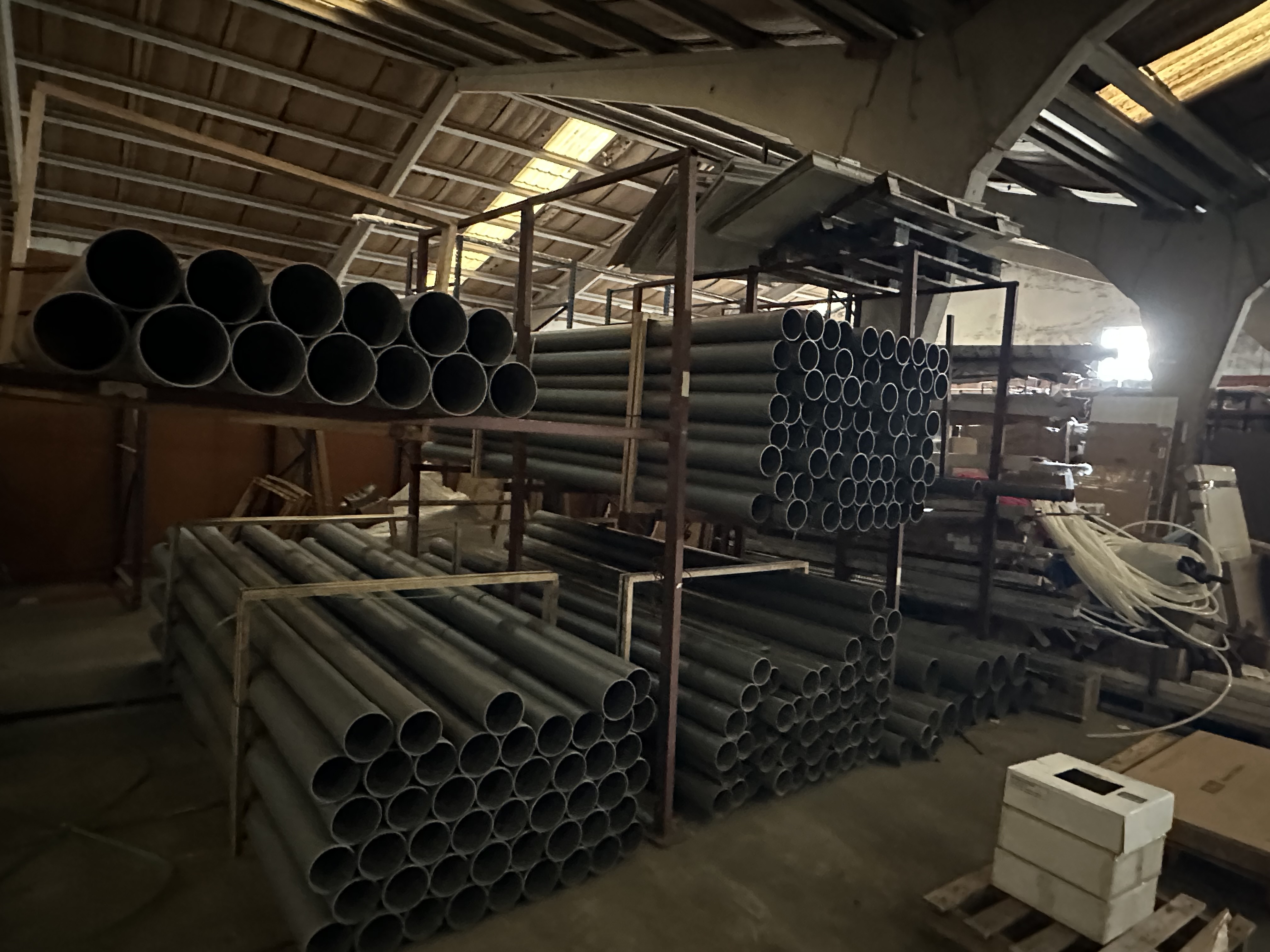 LOTE DE PRODUCTOS DE CONSTRUCCIÓN