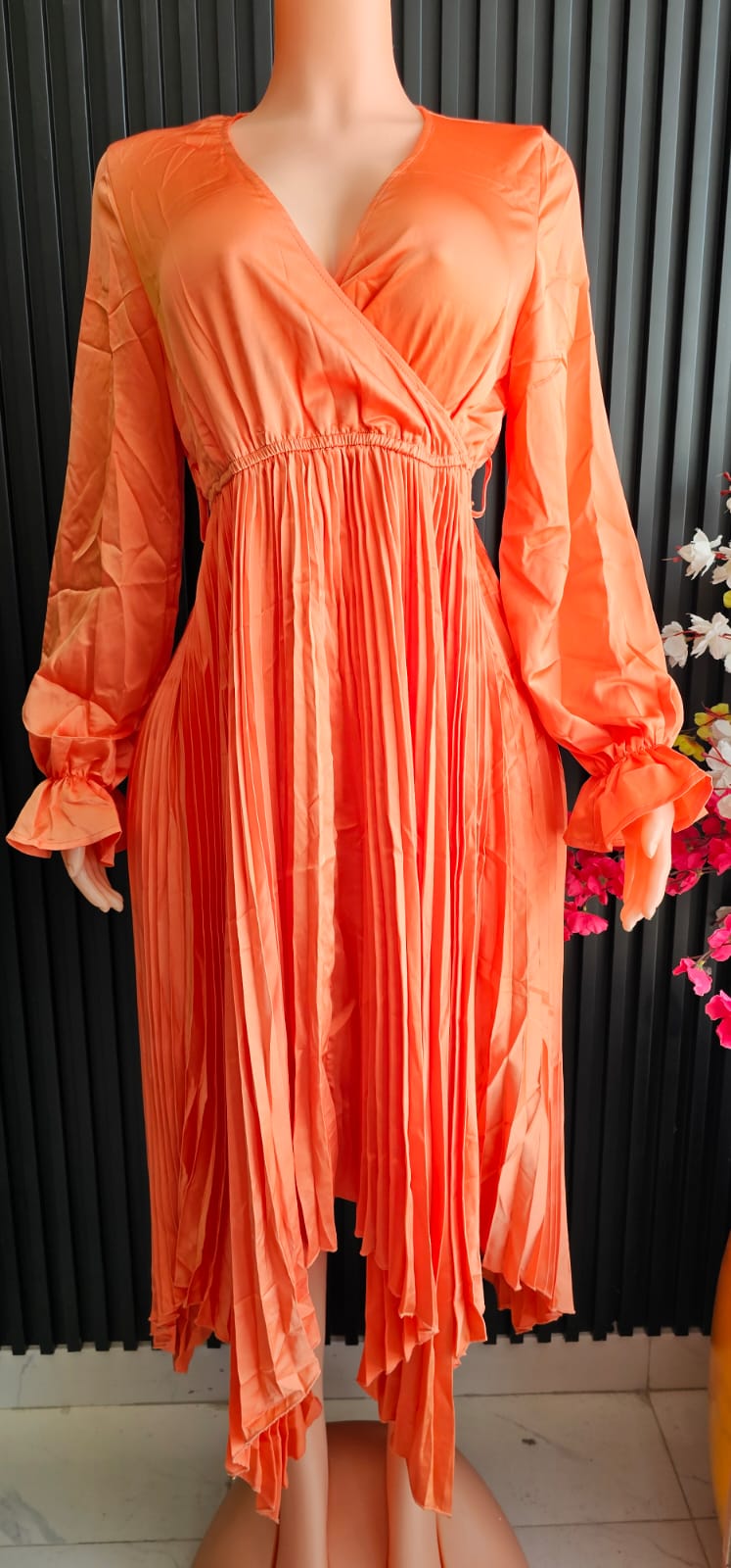 Style Women’s Pleated Satin Midi Dress – Sunset Orange (One Size / M)