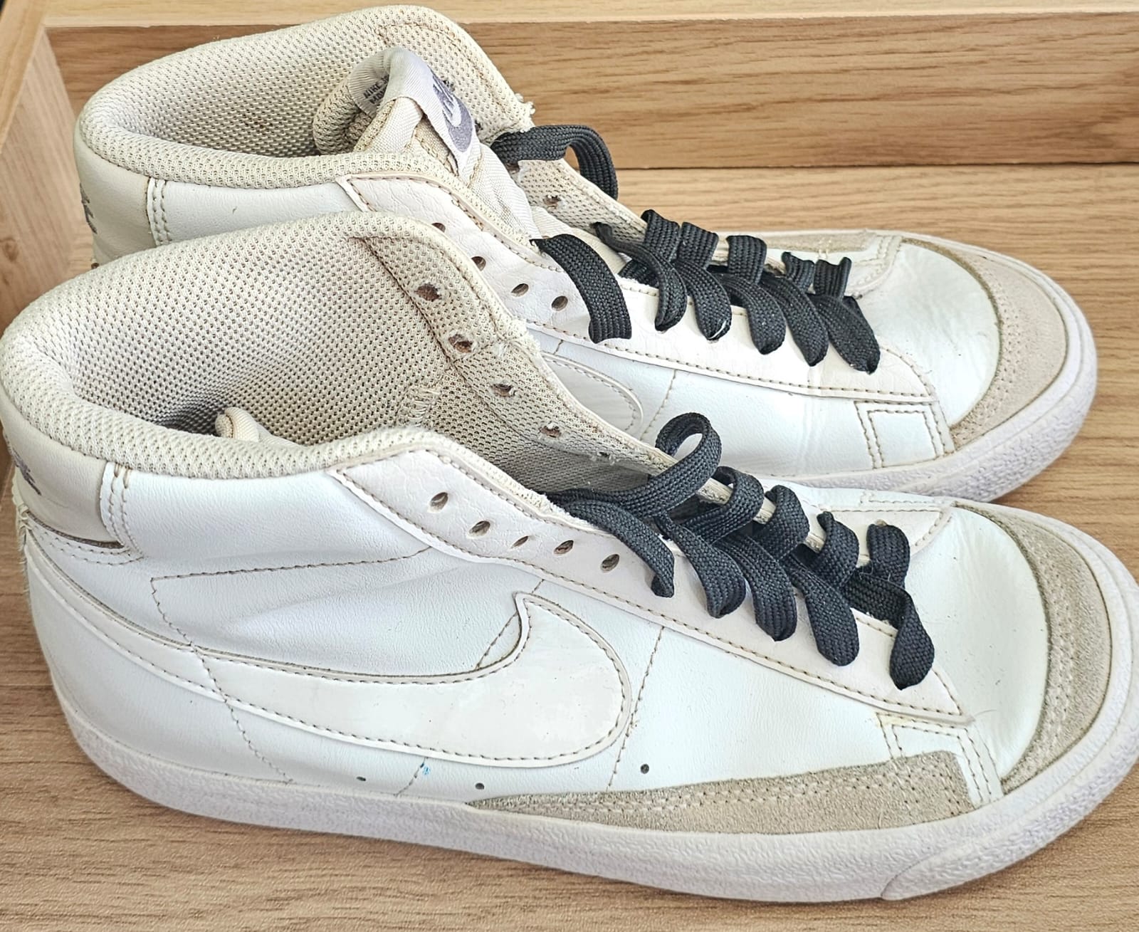 Nike Blazer Mid '77 High-Top Sneakers – White/Sail (UK 4 / EU 36)