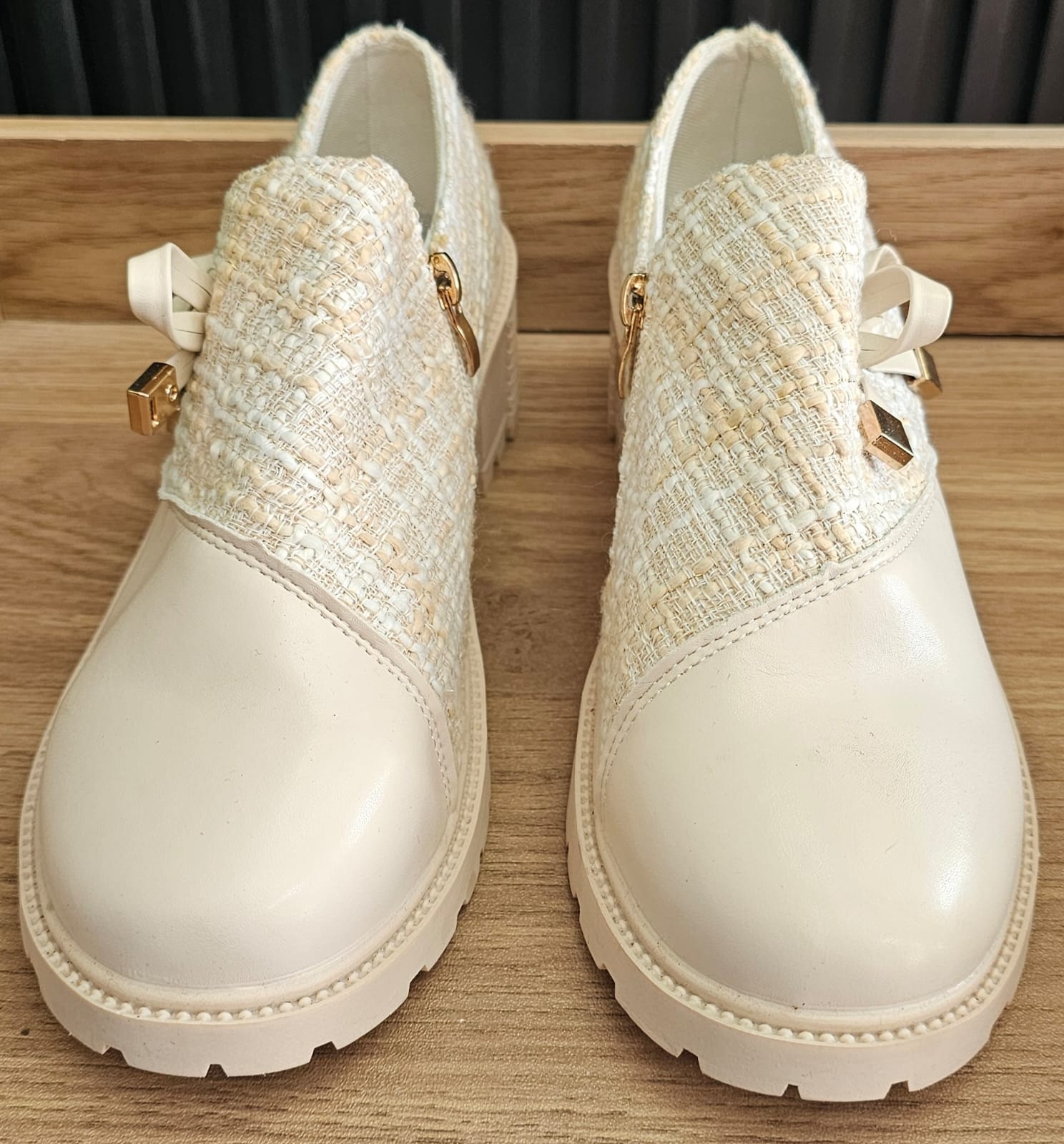 DG Women’s Shoe – Peach