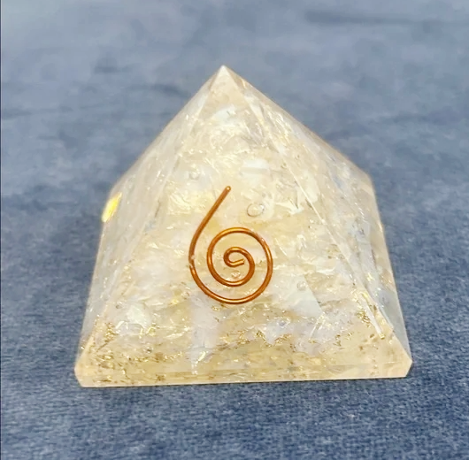  White Crystal Orgone Energy Pyramid
