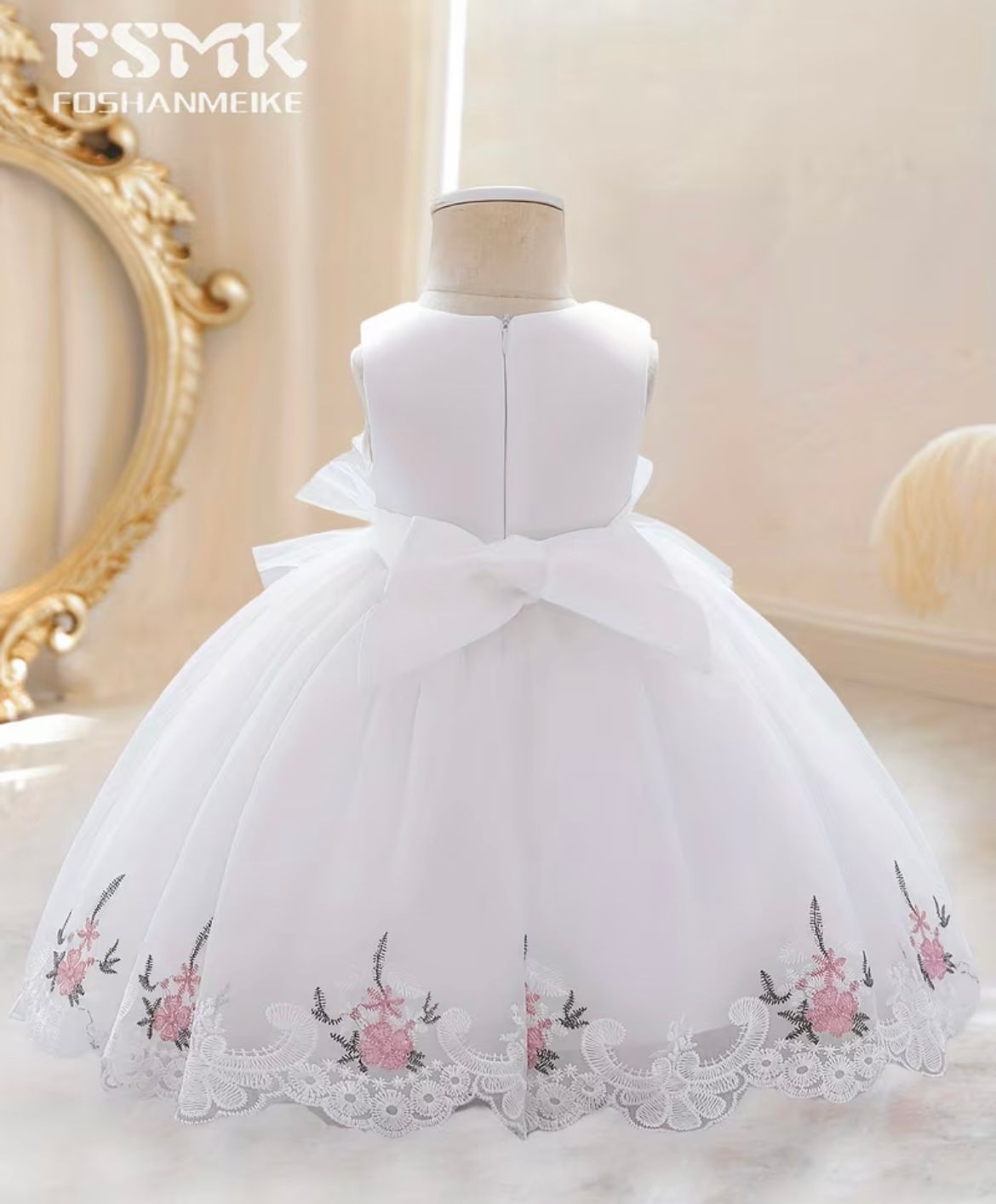 Robe de cérémonie blanche bébé