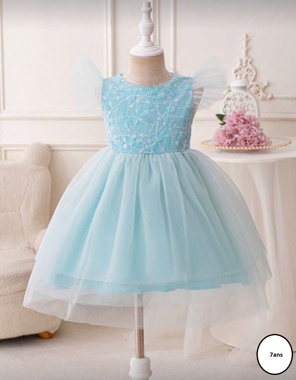 Robe de princesse bleu clair