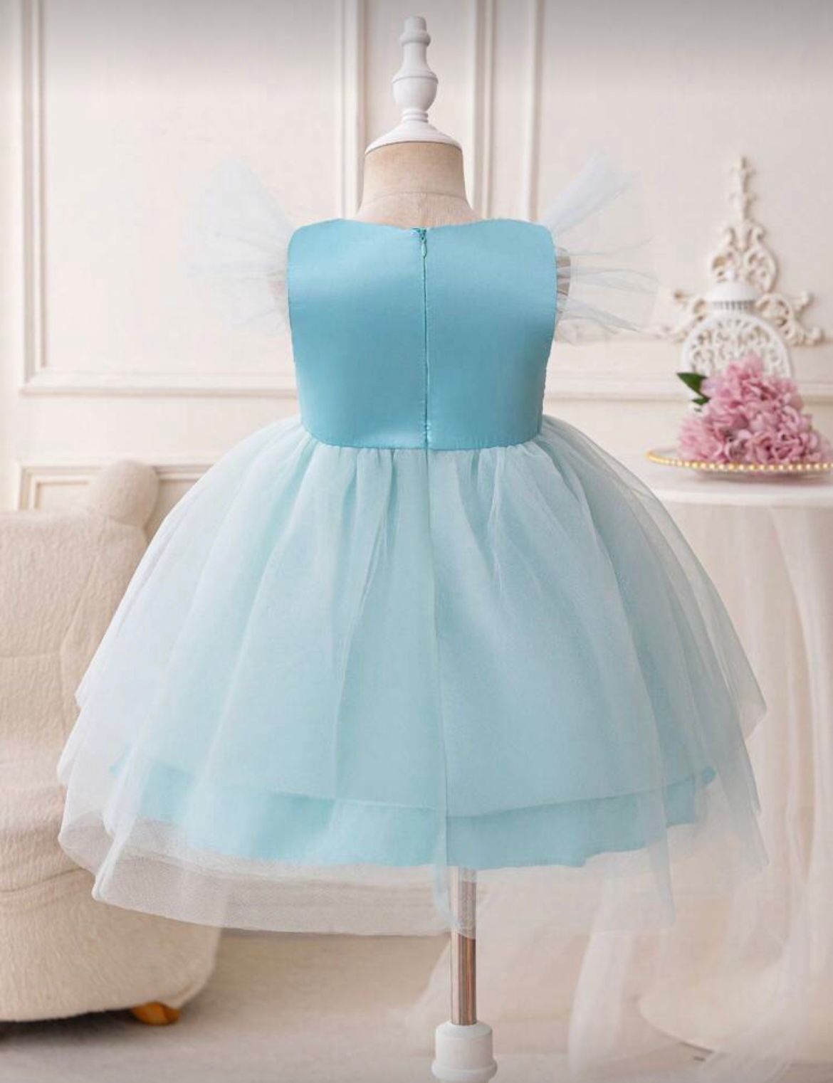 Robe de princesse bleu clair