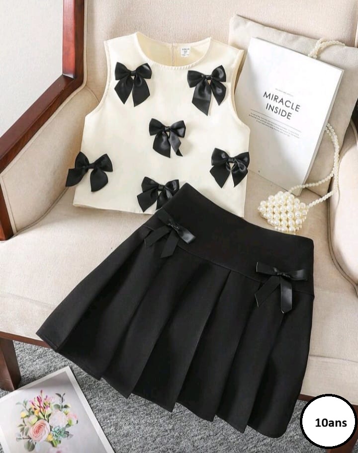 Ensemble Robe et Haut à Noeuds