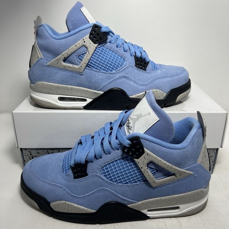 Air Jordan 4 University Blue