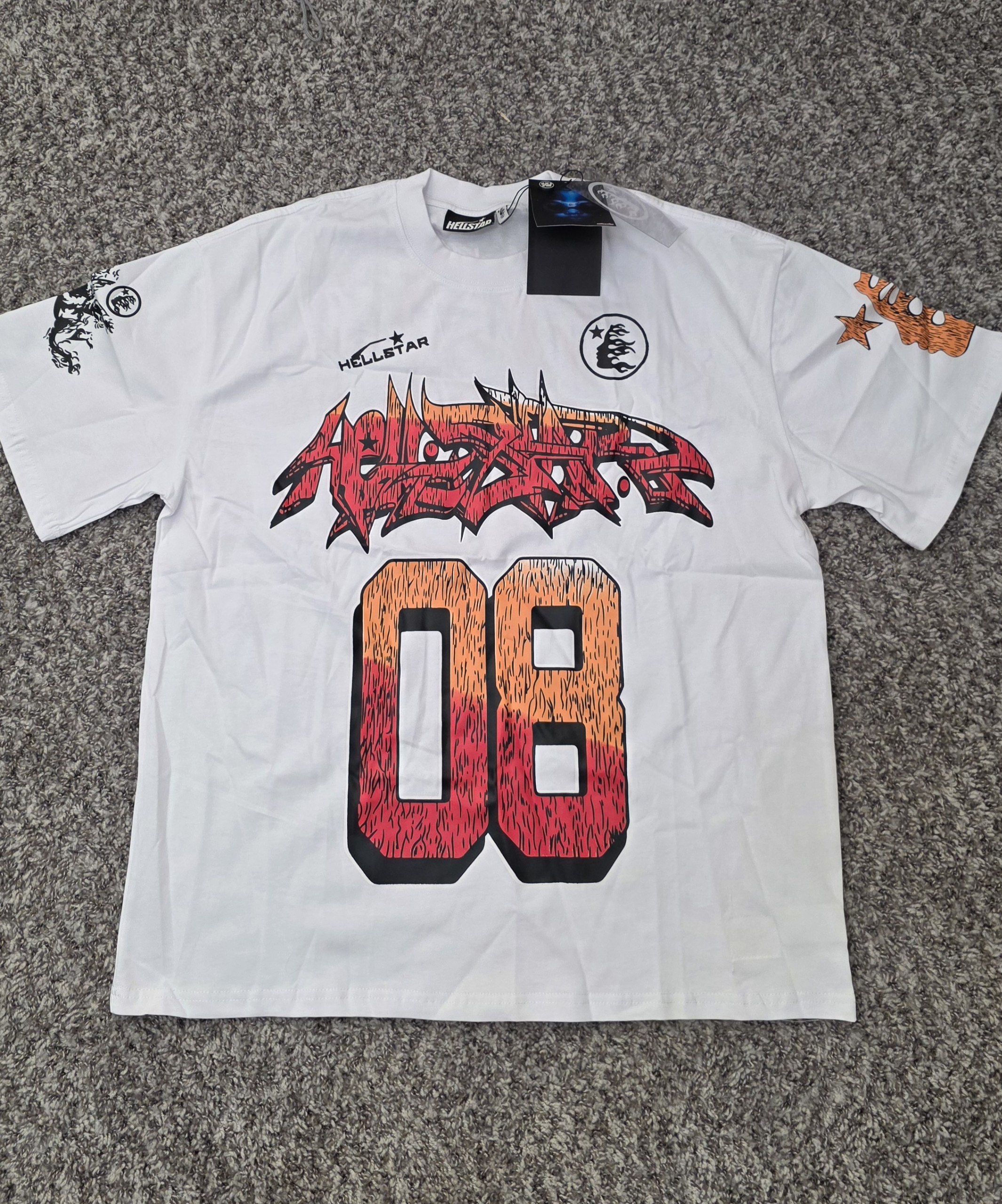 Camiseta gráfica Hellstar